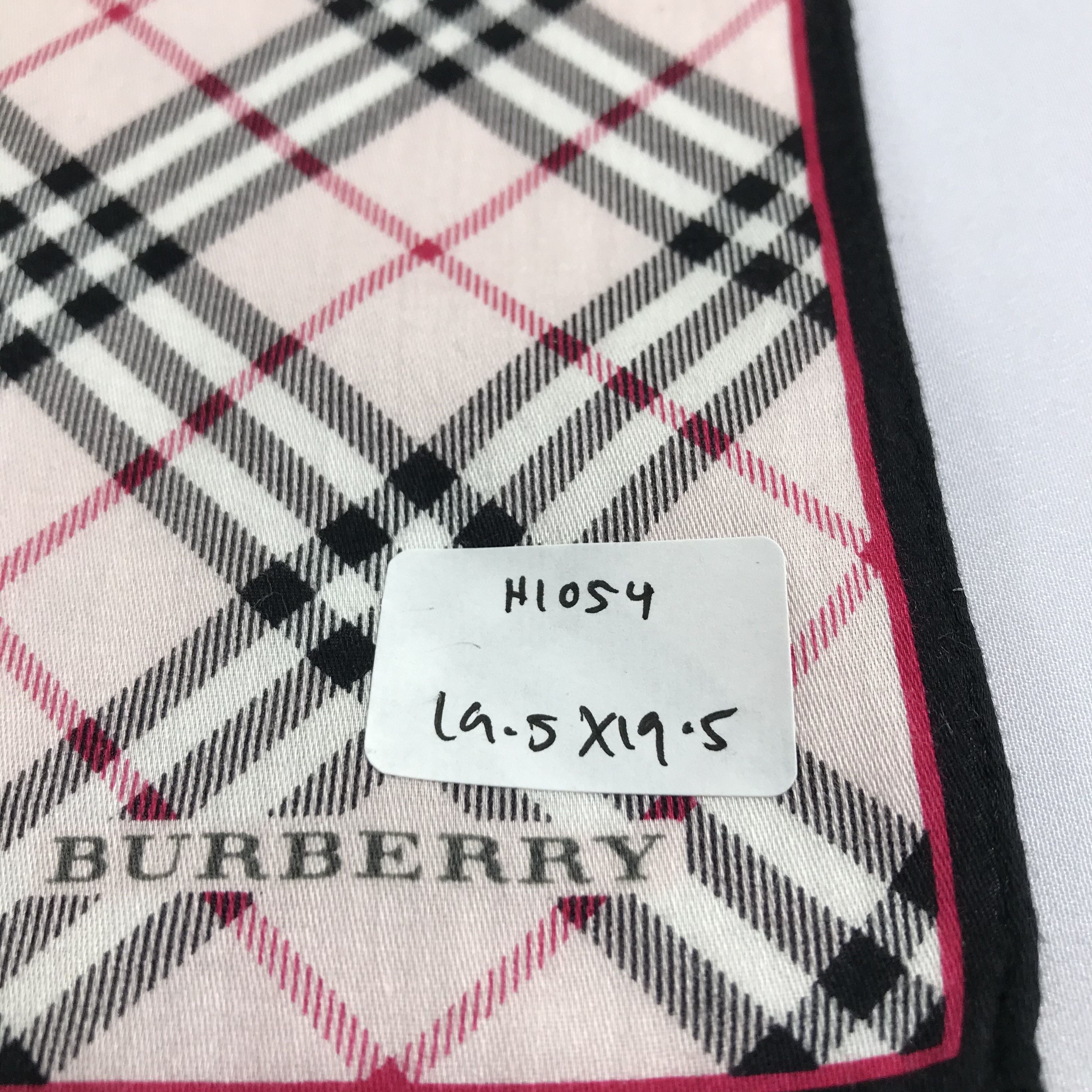 Burberry Burberry Nova Check Handkerchief Neckerchief Bandana H1054 Size ONE SIZE - 6 Thumbnail