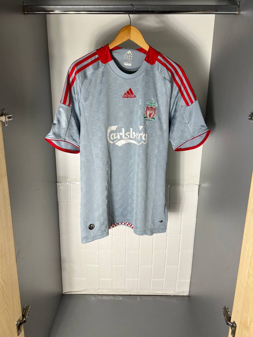 Adidas VINTAGE ADIDAS FC LIVERPOOL ENGLAND SOCCER JERSEY RETRO Y2K Size US L / EU 52-54 / 3 - 2 Thumbnail