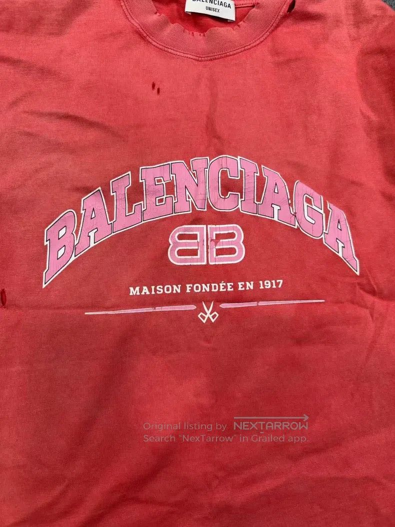 Balenciaga Balenciaga Distressed Short Sleeve T-Shirt Women's Size US S / EU 44-46 / 1 - 5 Thumbnail