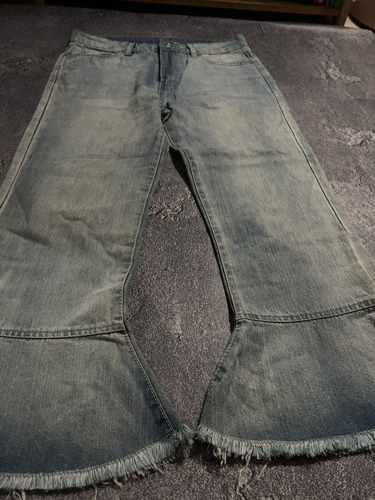 Japanese Brand Designer Flared Y2K Light Denim / Archive Number Nine Style Size US 32 / EU 48 - 2 Thumbnail