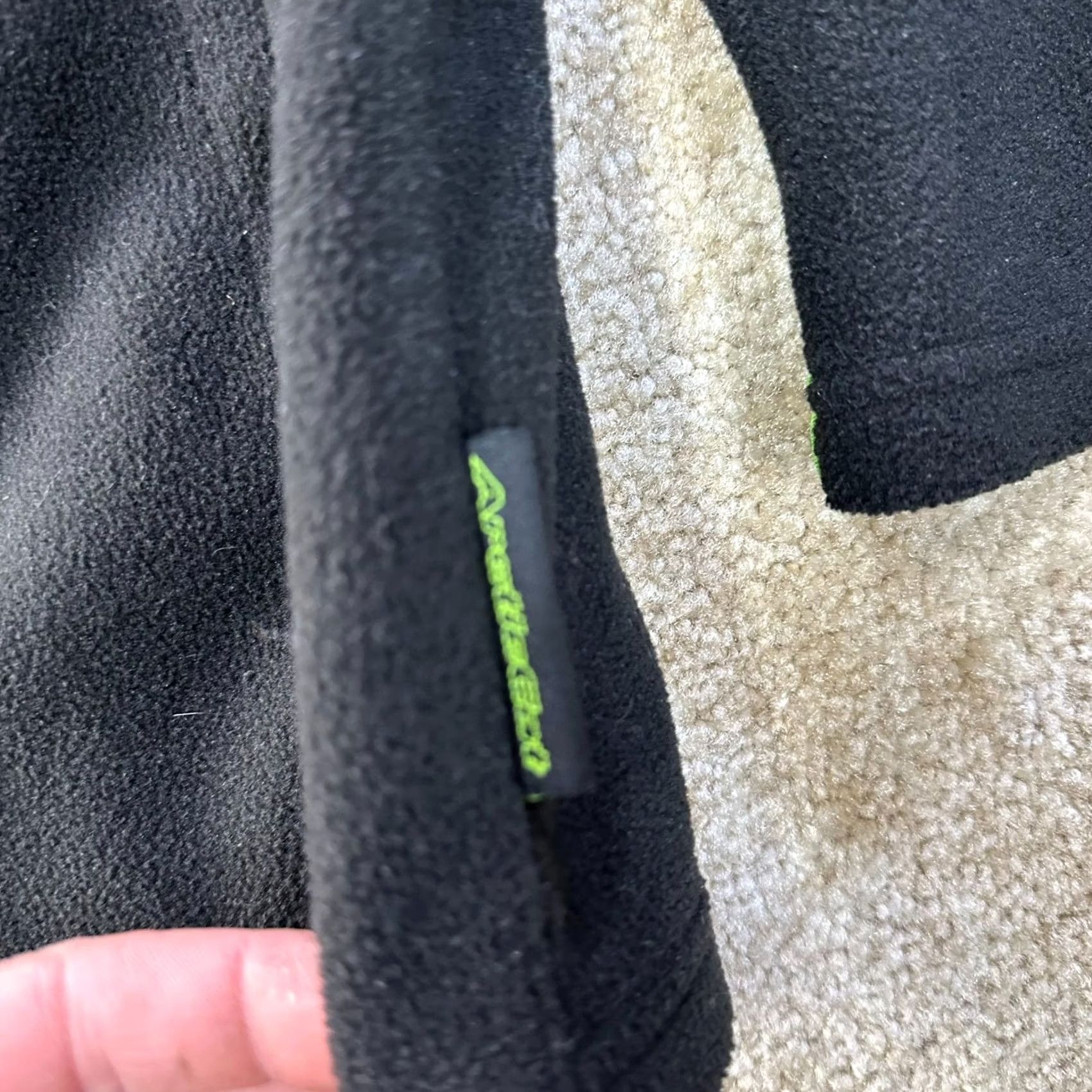 Vintage VINTAGE Arctic Cat Full Zip Bomber Jacket Black L Men Pine Neon Green Cat Theme Size US L / EU 52-54 / 3 - 5 Thumbnail