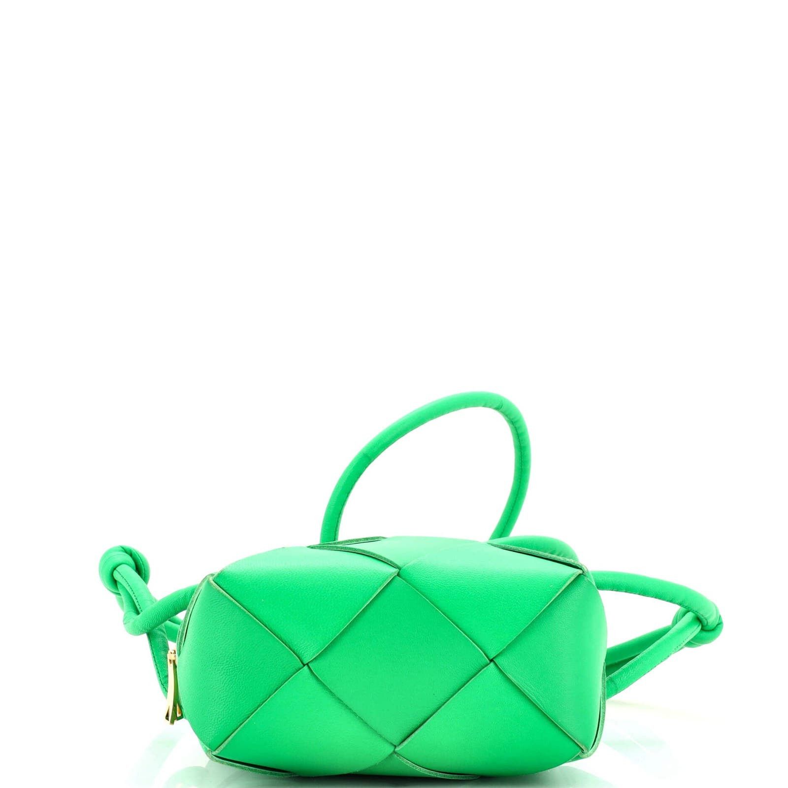 Bottega Veneta Cassette Camera Crossbody Bag Maxi Intrecciato Leather Mini Size ONE SIZE - 4 Thumbnail