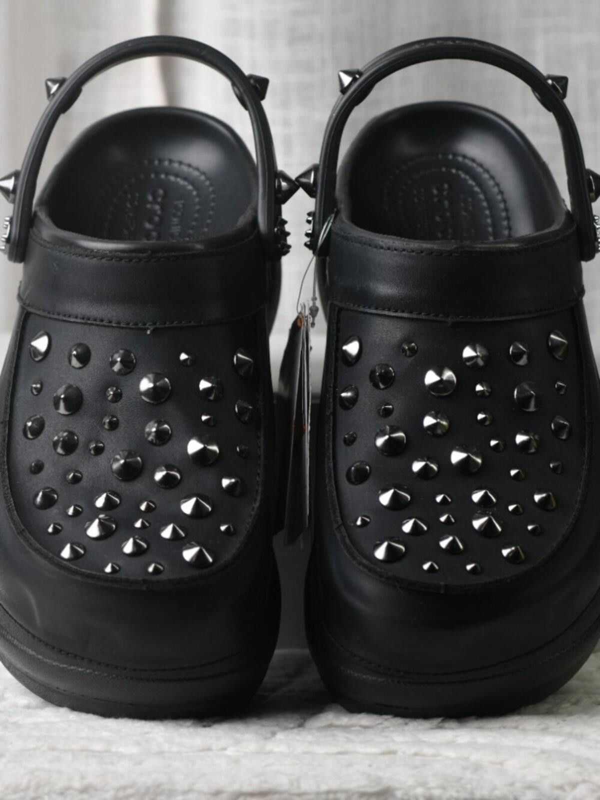 Crocs Crocs Classic Bae Clogs w Silver Spikes | Black Size US 10 / IT 40 - 2 Thumbnail