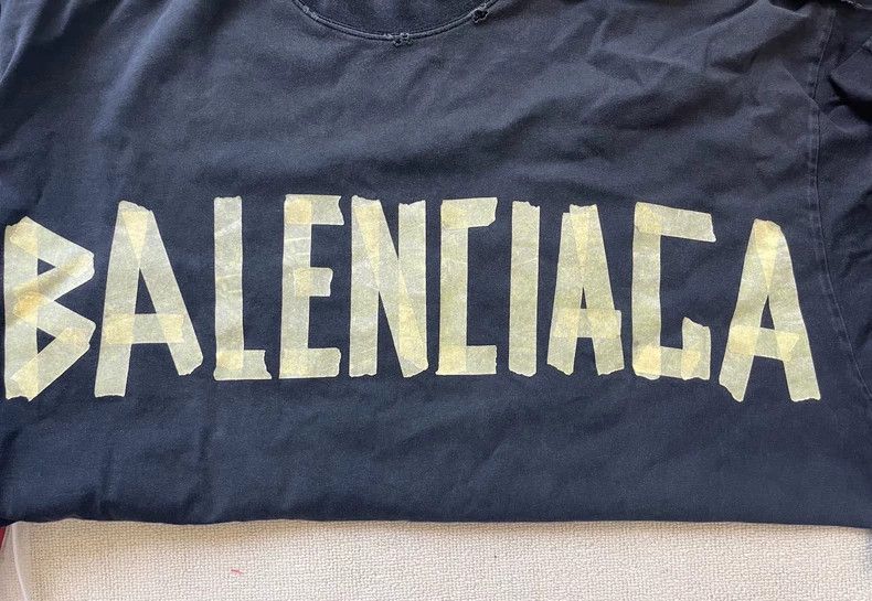 Other Balenciaga T-Shirt with short sleeves made of tape Size US XS / EU 42 / 0 - 4 Thumbnail
