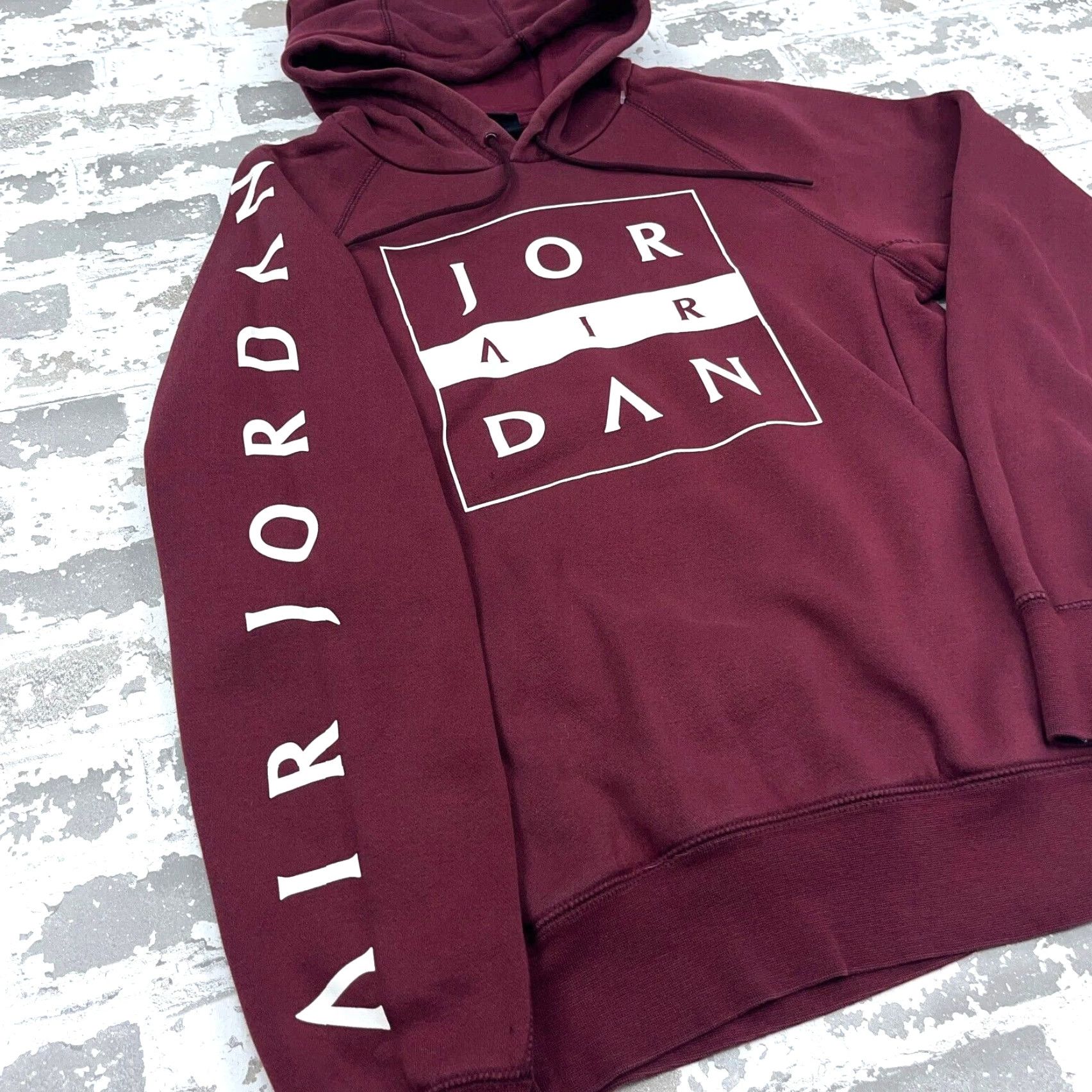 Jordan Brand Jordan Hoodie Men M Maroon White Sweatshirt Jump Man Air Logo Graphic pullover Hooded with Pockets All Seasons Nike? Size US M / EU 48-50 / 2 - 5 Thumbnail