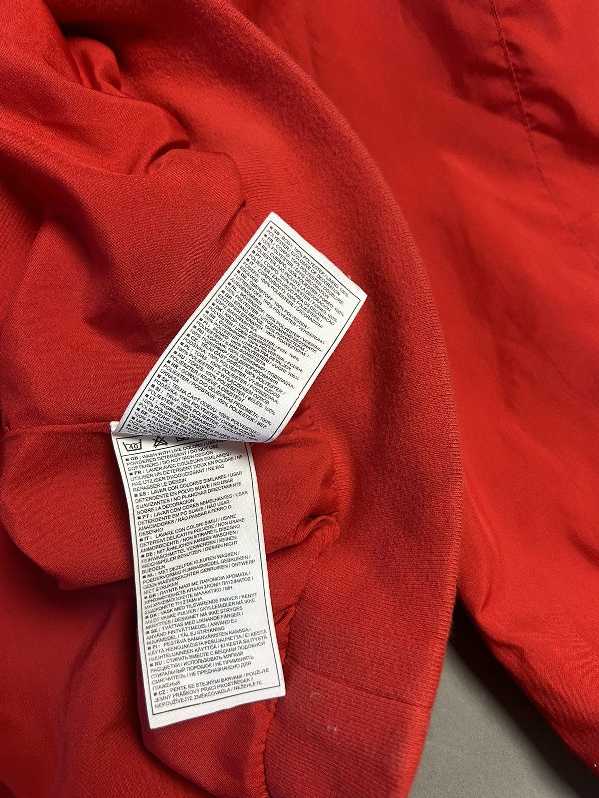 Nike × Vintage Aston Villa Nike vintage red nylon track jacket Size US L / EU 52-54 / 3 - 5 Thumbnail