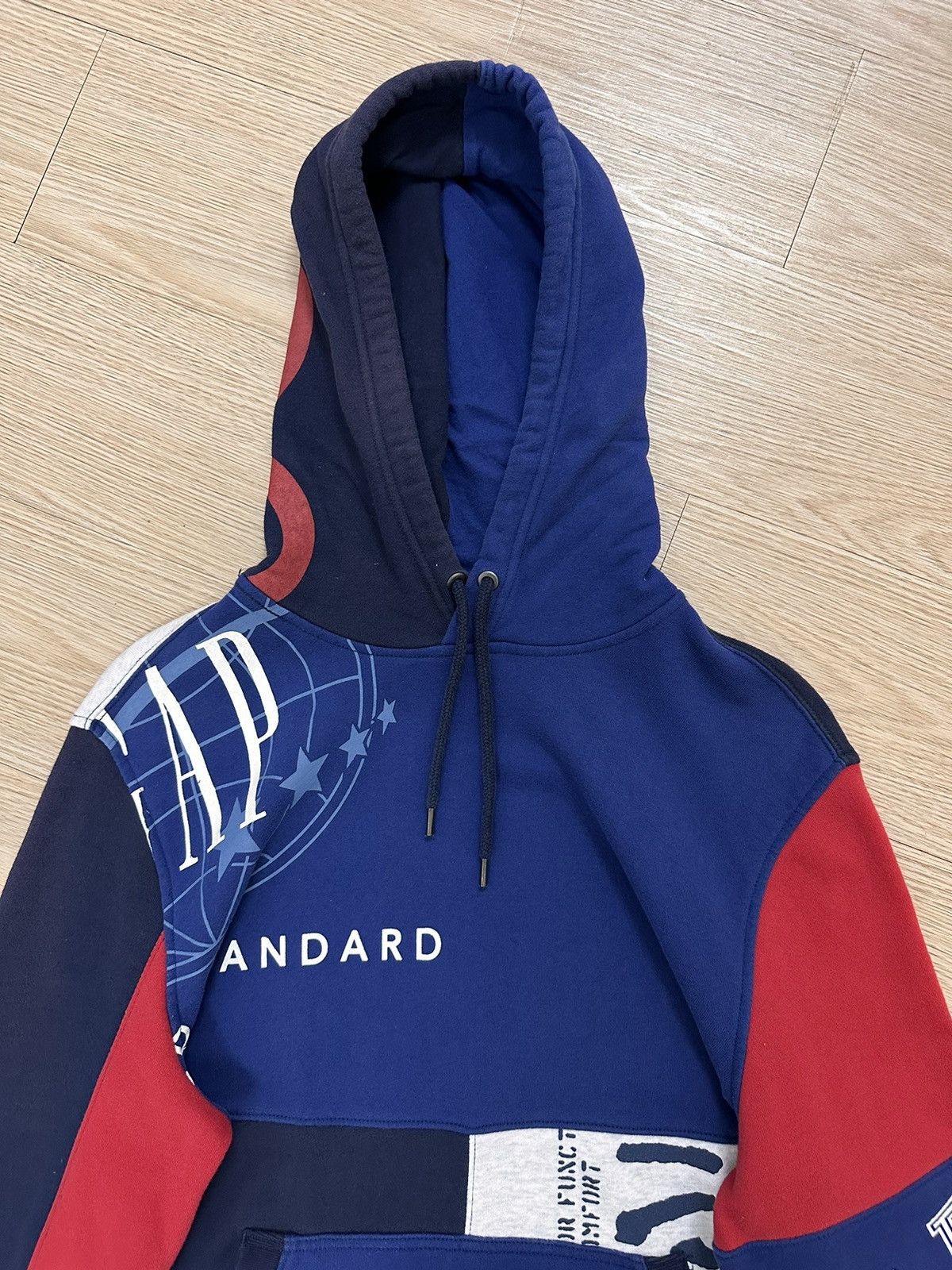 Beauty Beast Very Rare And Beautiful Gap Authentic Patchwork Hoodie Size US M / EU 48-50 / 2 - 3 Thumbnail