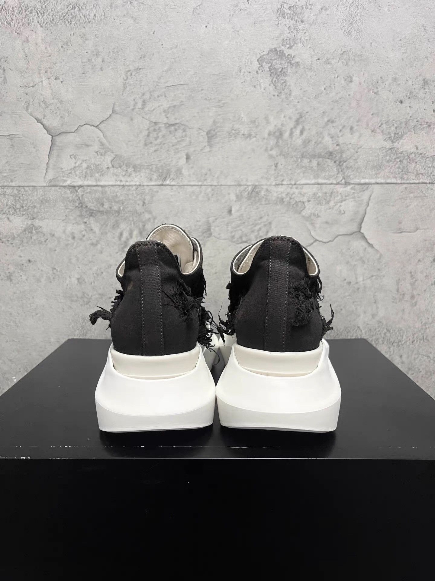 Rick Owens Rick Owens Thick Sole Destroyed Converse K34 Size US 6 / IT 36 - 7 Thumbnail