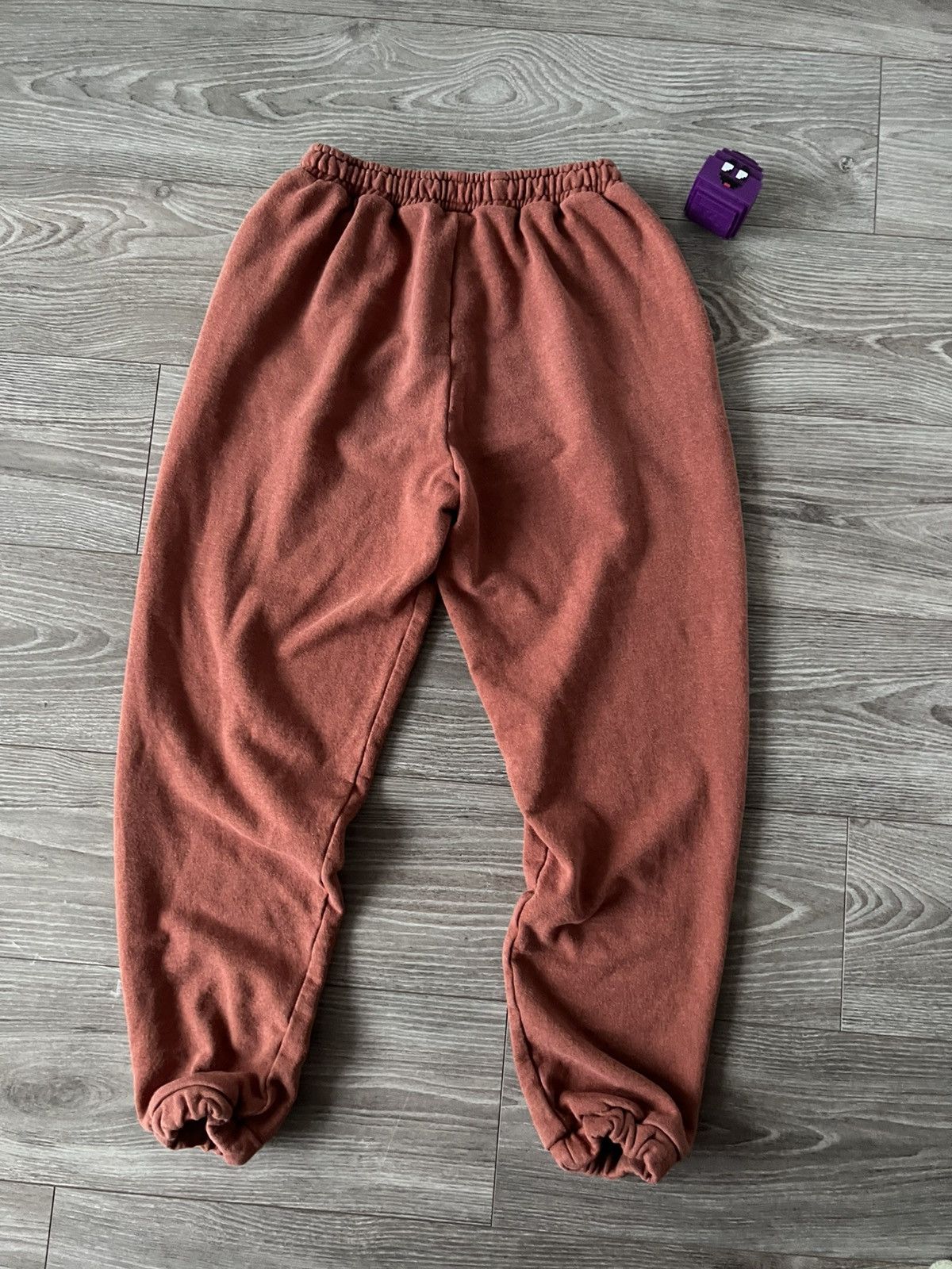 Gymshark Gymshark Red Onyx Embroidered Logo Buggy Sport Jogger Pants Size US 34 / EU 50 - 11 Thumbnail