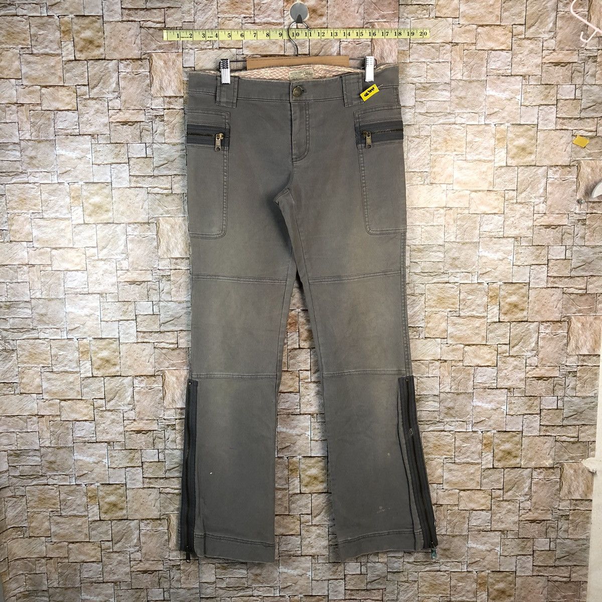 Faded Glory × Japanese Brand American Eagle Outfitters Grey Casual Pants #A1170 Size 30" / US 8 / IT 44 - 1 Thumbnail