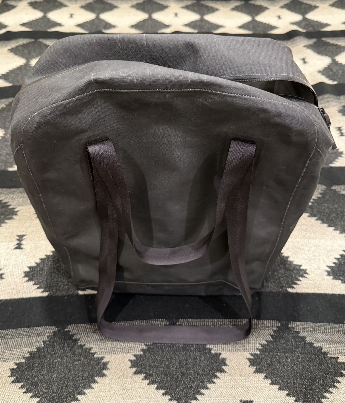 Seque Tote | Grailed