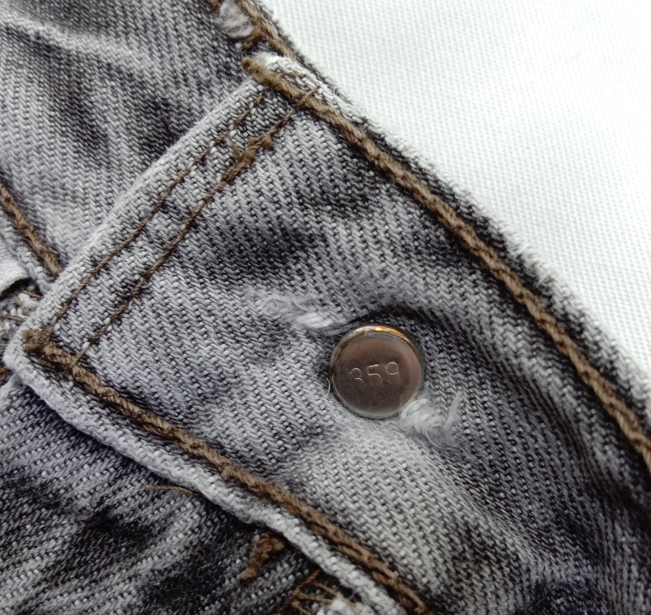 Levi's Vintage Levi's 501 Faded Black Jeans Buttons Fly Denim Size US 28 / EU 44 - 10 Thumbnail