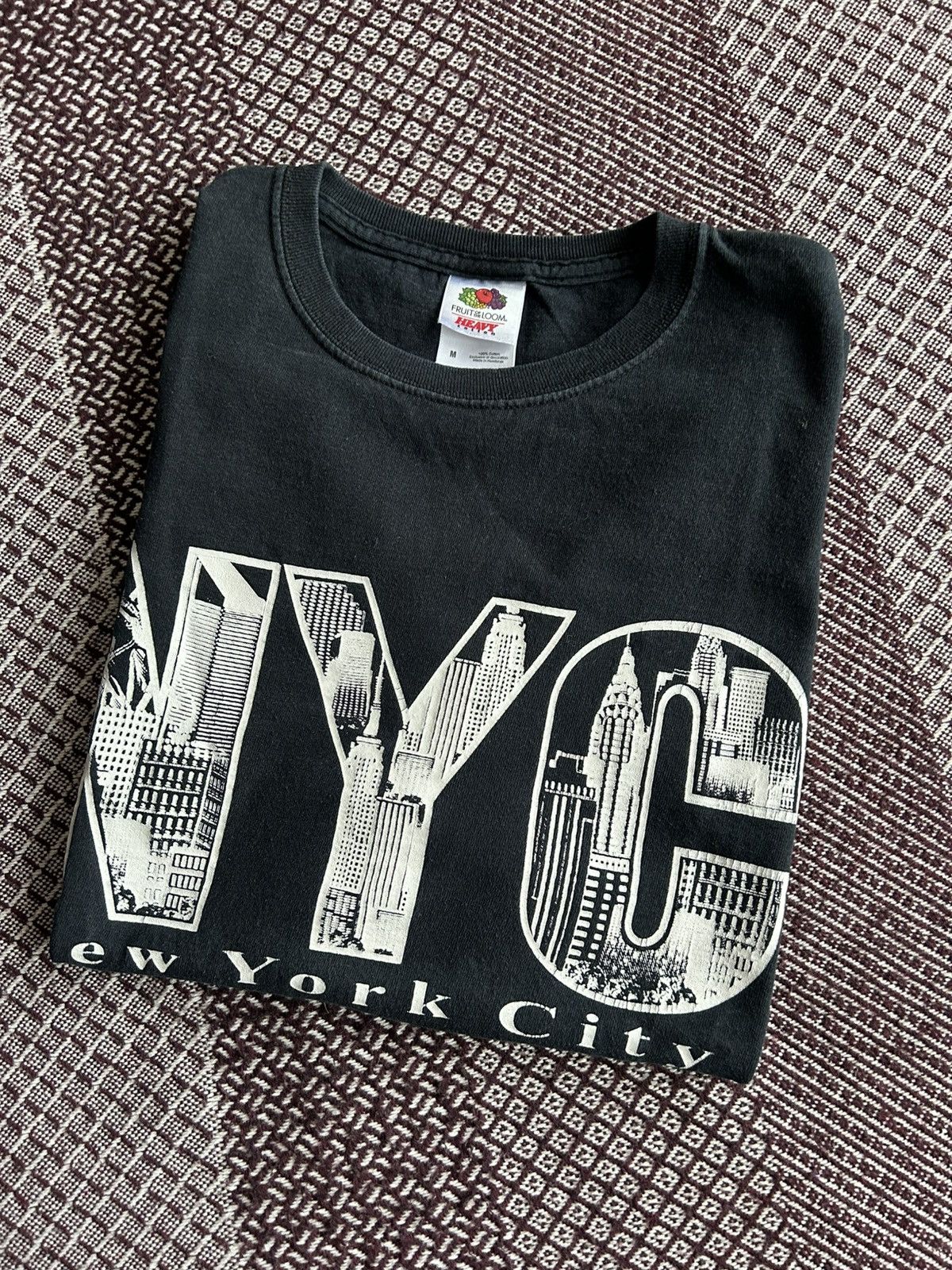 Fruit Of The Loom Vintage FOTL NYC Streetwear T-shirt Men’s Size M 90s Rare Size US M / EU 48-50 / 2 - 8 Thumbnail