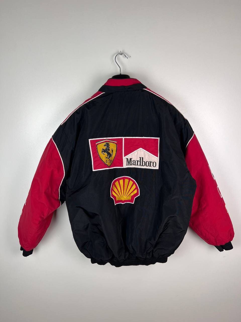 Ferrari Ferrari Marlboro Vodafone jacket size XL Size US XL / EU 56 / 4 - 2 Thumbnail
