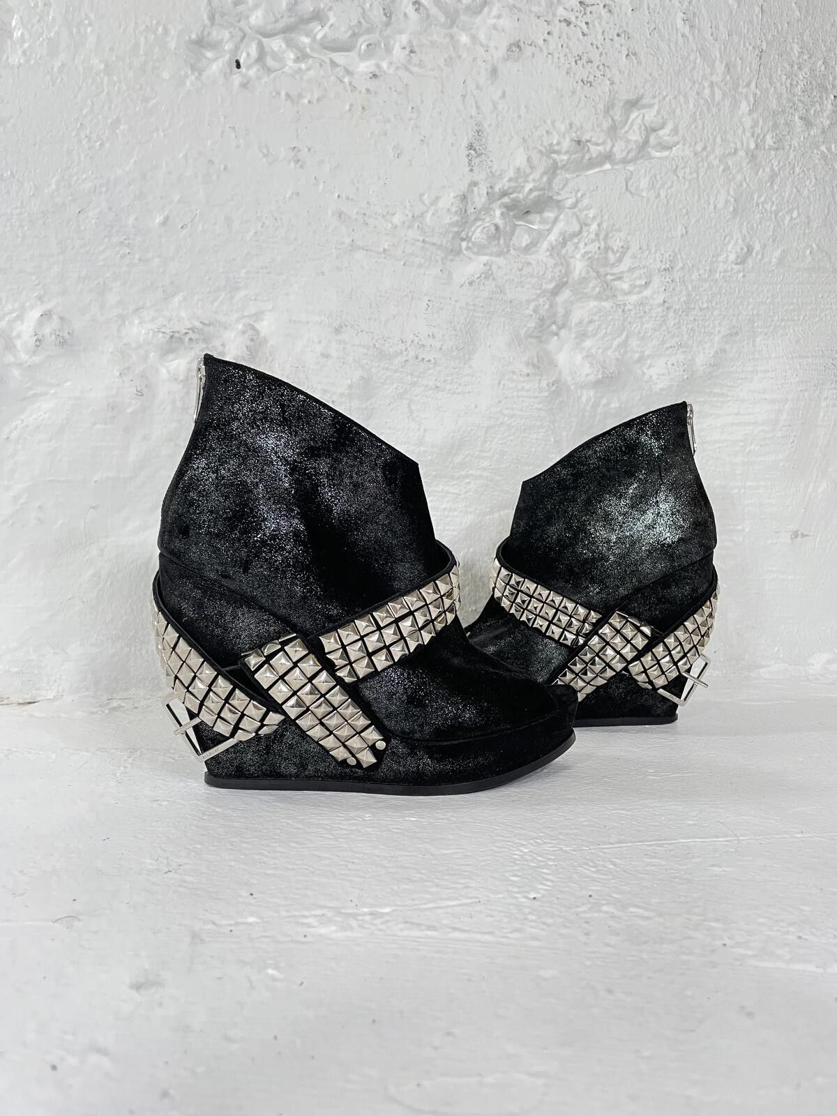 Balmain Balmain SS11 Studded Wedges Size US 8 / IT 38 - 1 Thumbnail