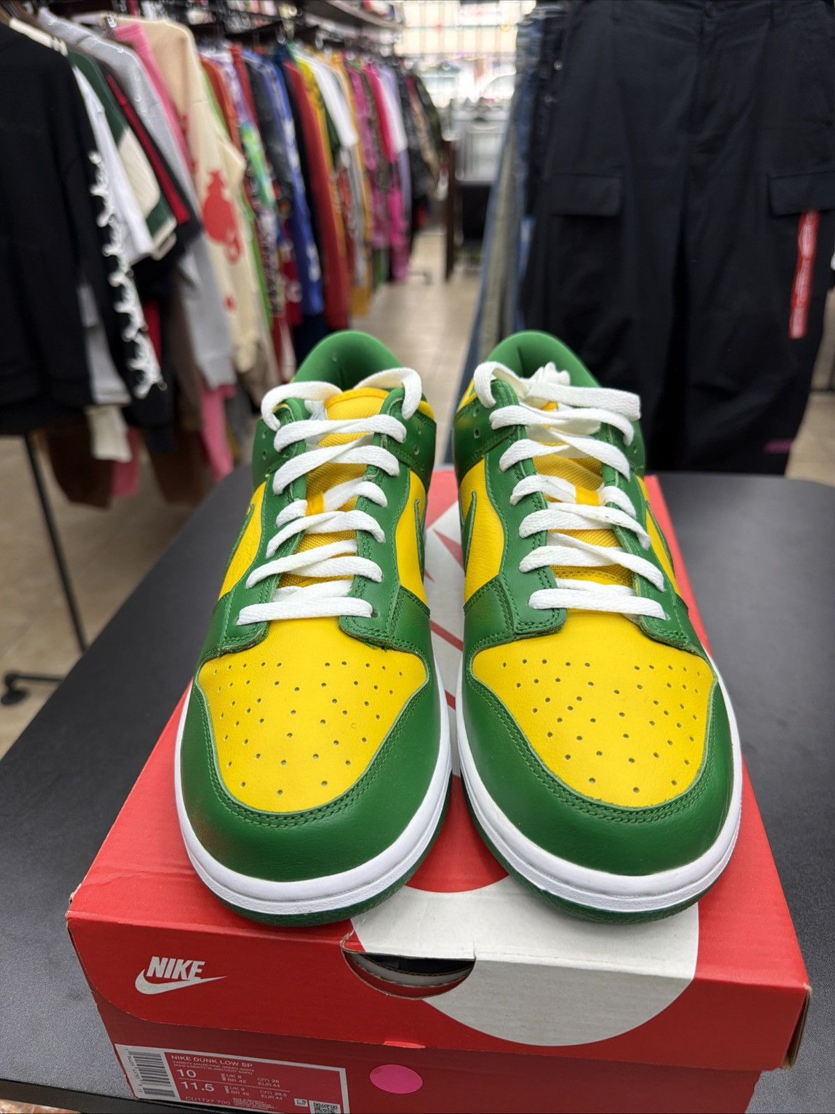 Nike Nike Dunk SP Low Brazil CU1727-700 Size 10 - Brand New Quick Size US 10 / EU 43 - 9 Thumbnail