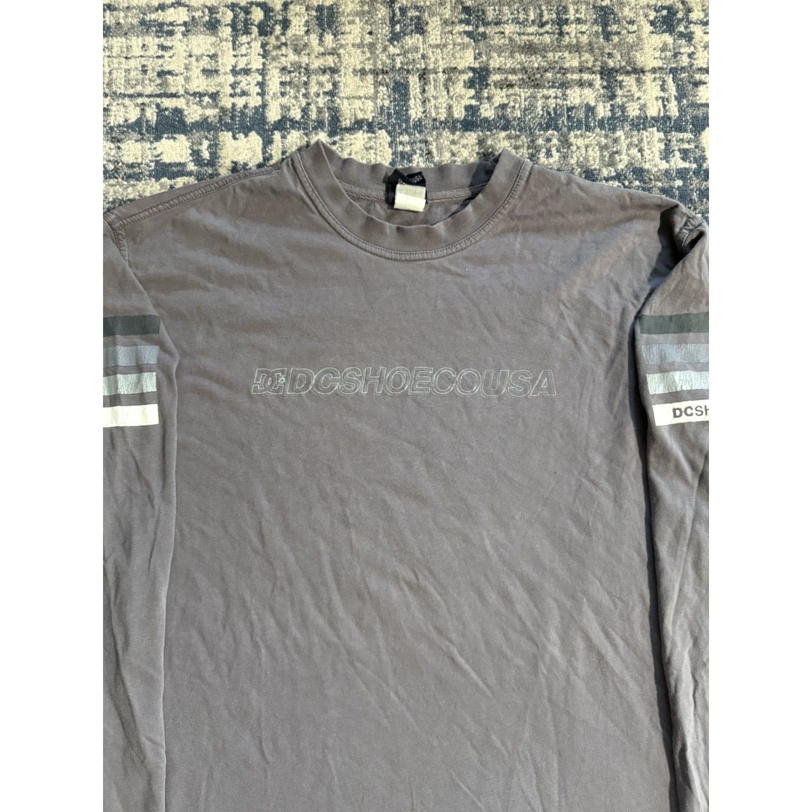 Vintage VINTAGE DC Shoes T-Shirt Long Sleeve Shirt Crew Neck Gray Cotton Logo 90s Skateboard USA Men L Size US L / EU 52-54 / 3 - 2 Thumbnail