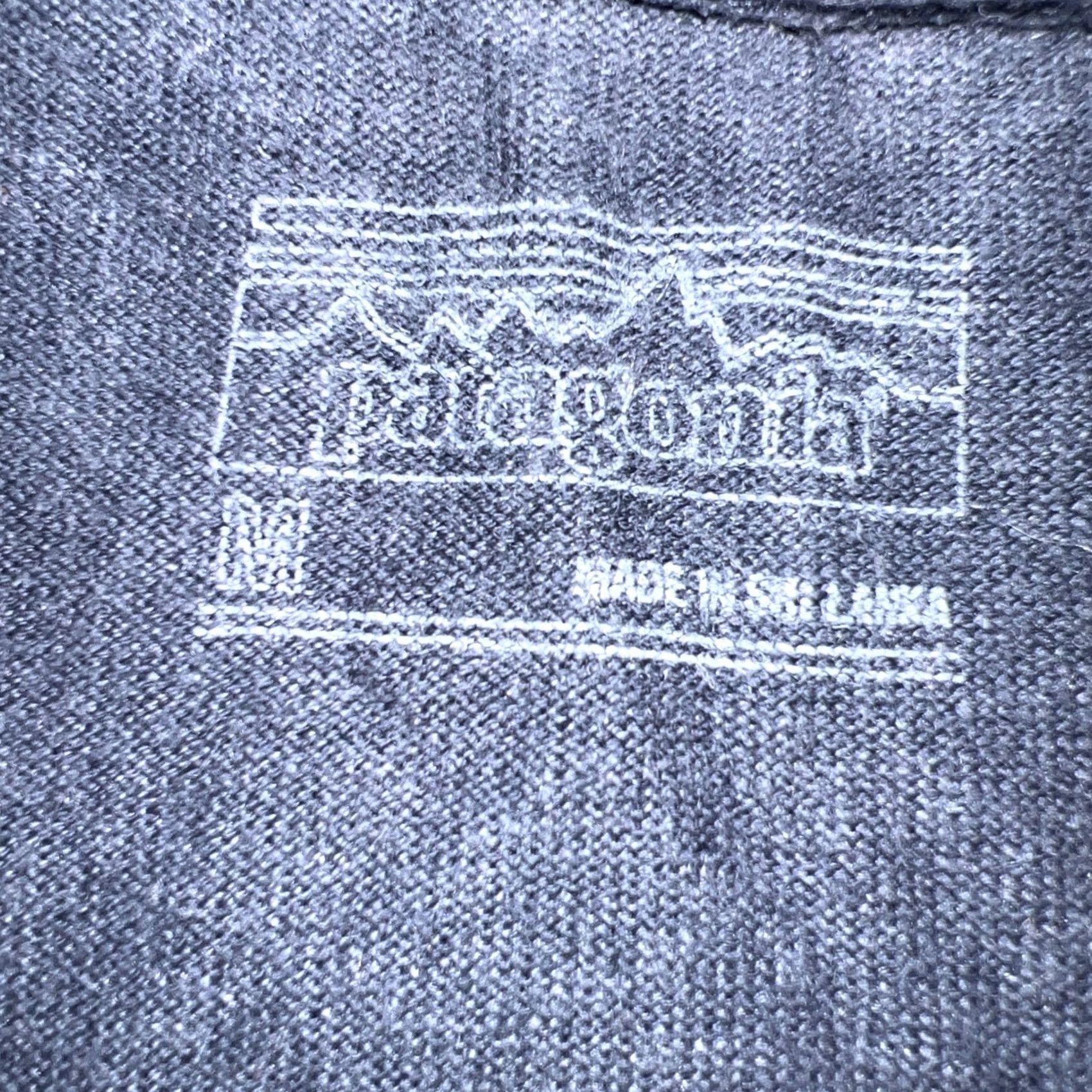 Patagonia VINTAGE Patagonia Shirt L Blue Pocket Logo Crew Neck Long Sleeve Mens Regular Fit Outdoors Camping Size US L / EU 52-54 / 3 - 4 Thumbnail