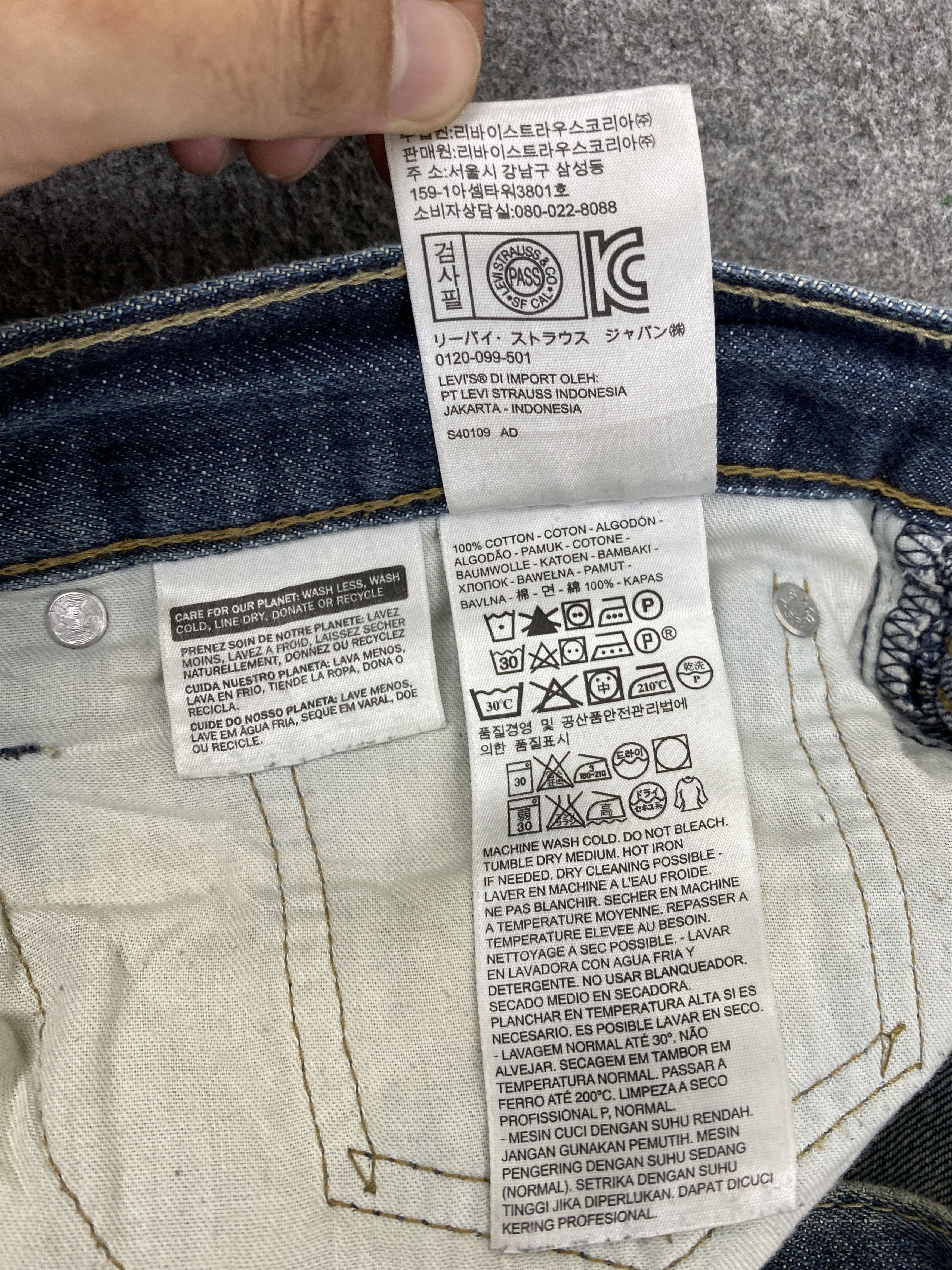 Levi's Vintage Distressed Levis 527 Flared Bootcut Blue Jeans S0045 Size US 35 - 8 Thumbnail