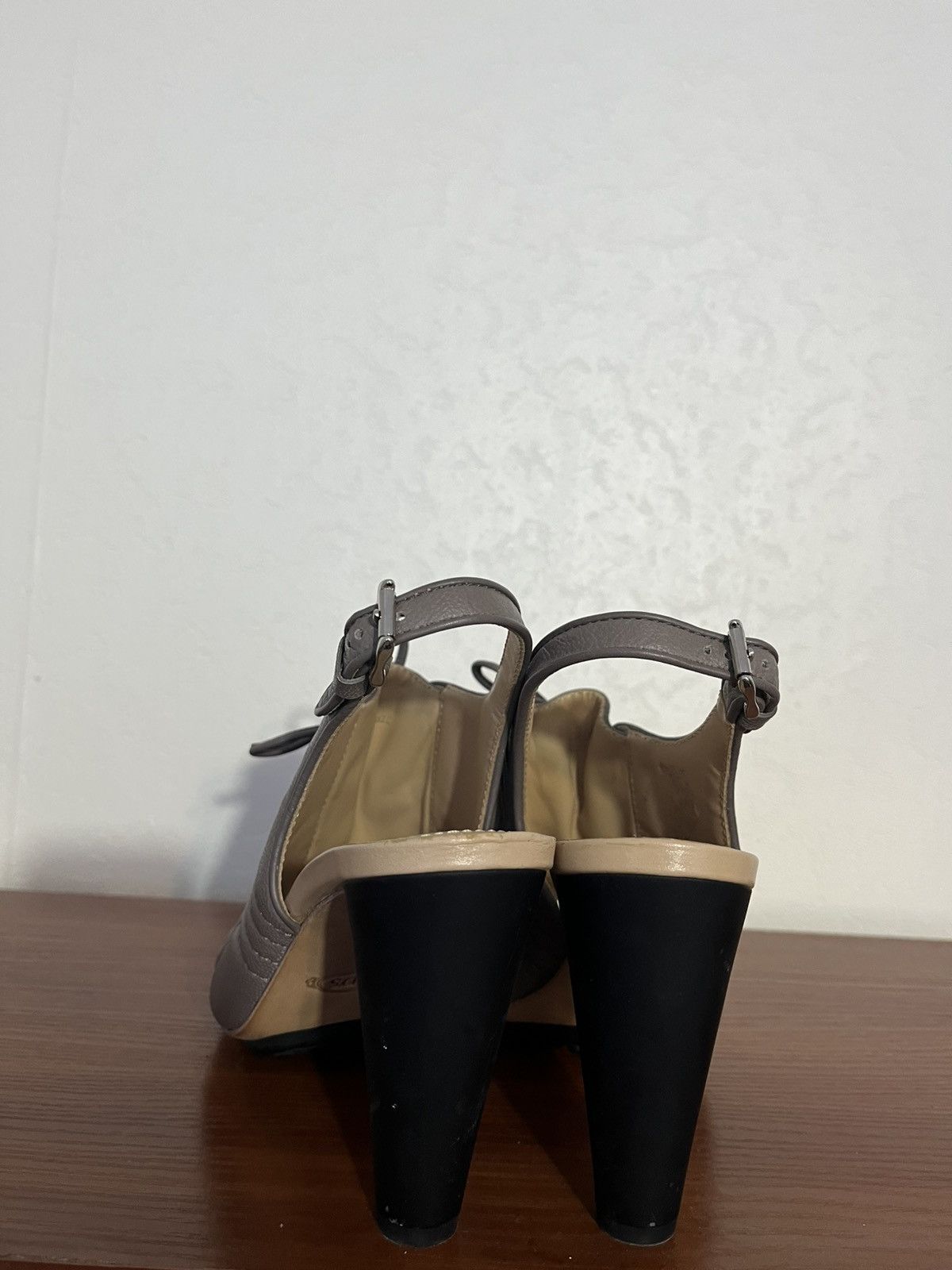 Tod's Tod’s Quilted Pattern Leather Slingback Heels Made in Italy Size US 7 / IT 37 - 7 Thumbnail