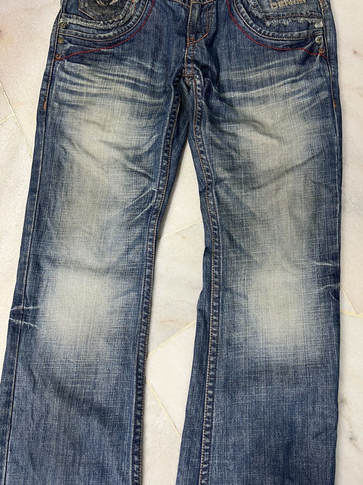 If Six Was Nine × Japanese Brand × Le Grande Bleu (L.G.B.) 💥Flare💥 Crazy 90’s Style Red Pepper Denim Size US 31 - 7 Thumbnail