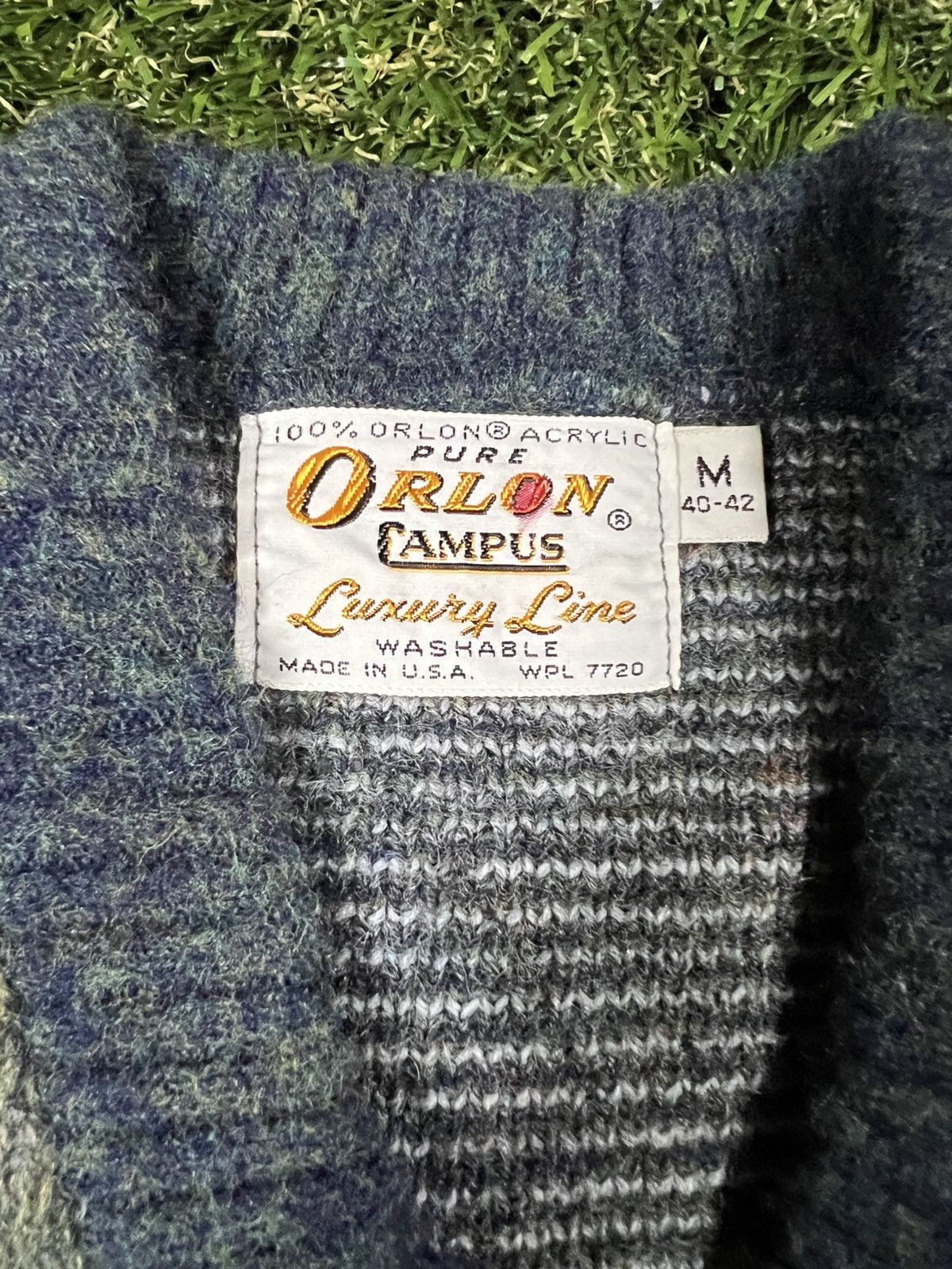 Vintage Vintage 60s Orlon Earth Tone Fall Winter Knit V Neck Sweater Size US M / EU 48-50 / 2 - 3 Thumbnail