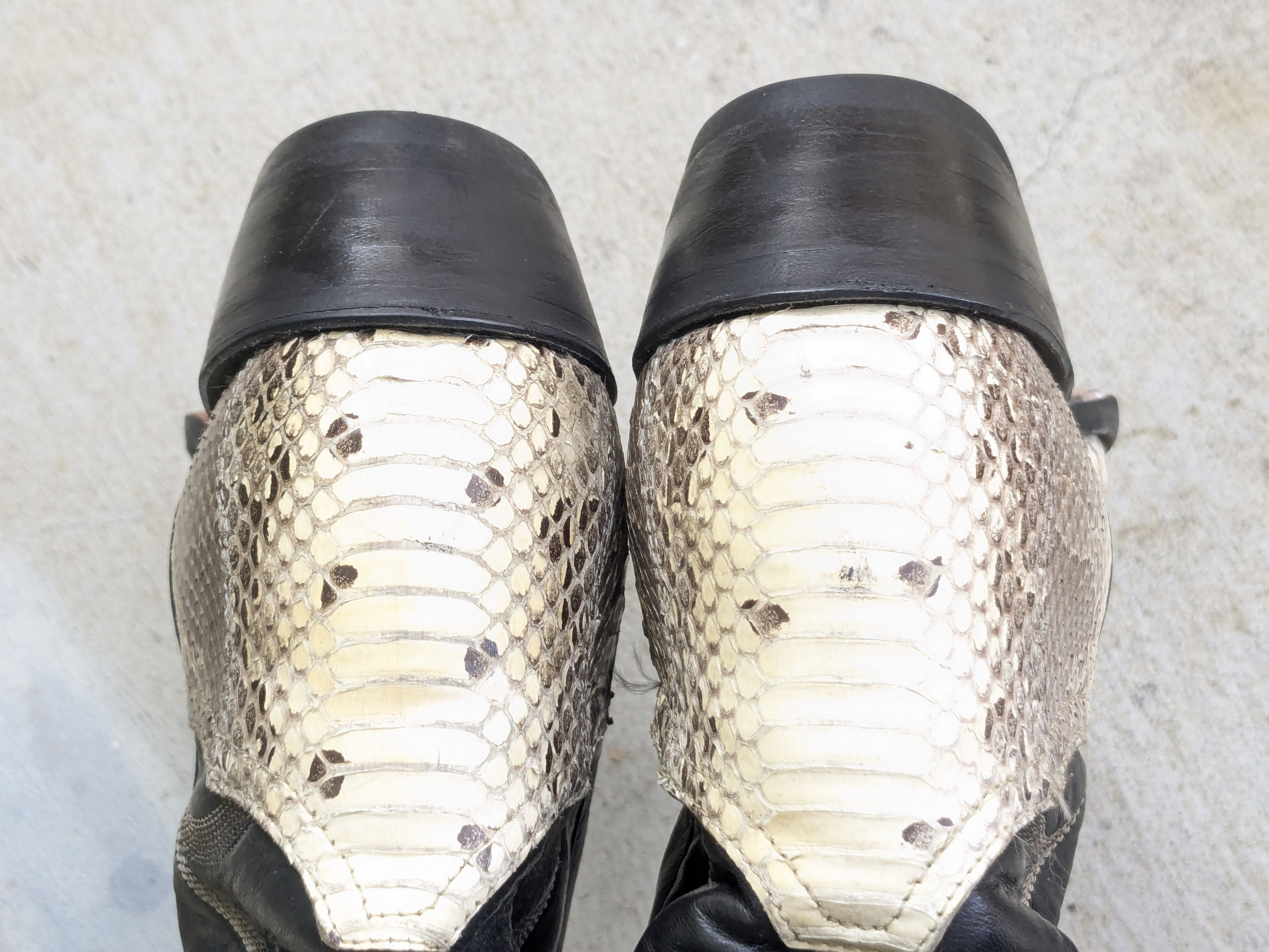 Tony Lama Tony Lama Cowboy Boots Snakeskin Black 9 D Leather Python Size US 9 / EU 42 - 11 Thumbnail