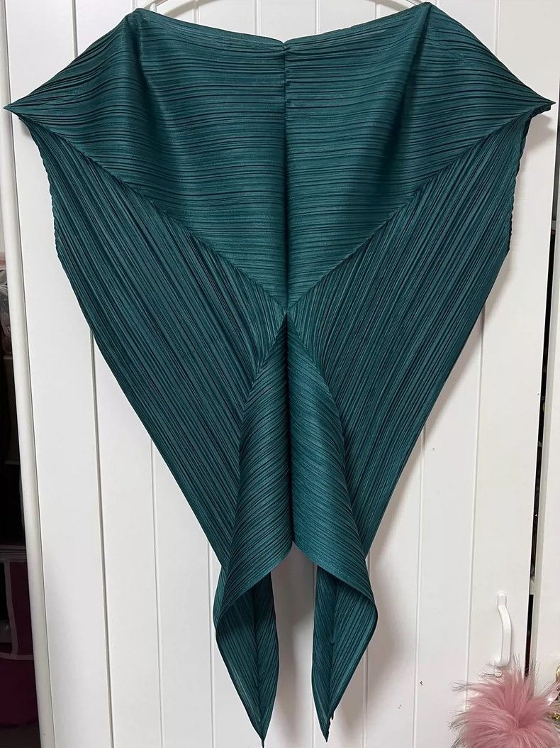 Issey Miyake Issey Miyake size:one size Blue-green pleated short-sleeve Size XS / US 0-2 / IT 36-38 - 2 Thumbnail