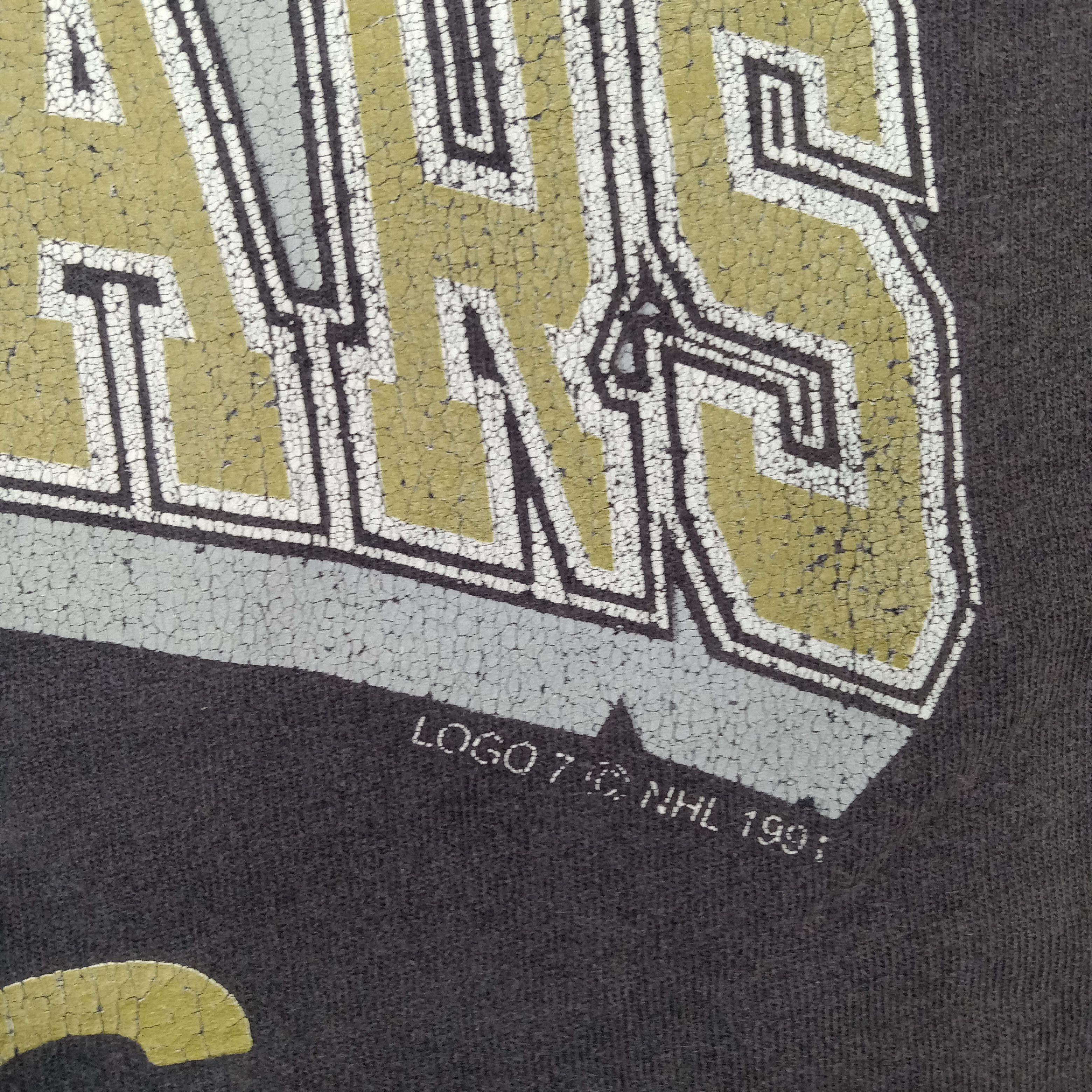 Logo 7 × NFL × Vintage Vintage 90's Minnesota North Stars American Football Tshirt Size US M / EU 48-50 / 2 - 3 Thumbnail