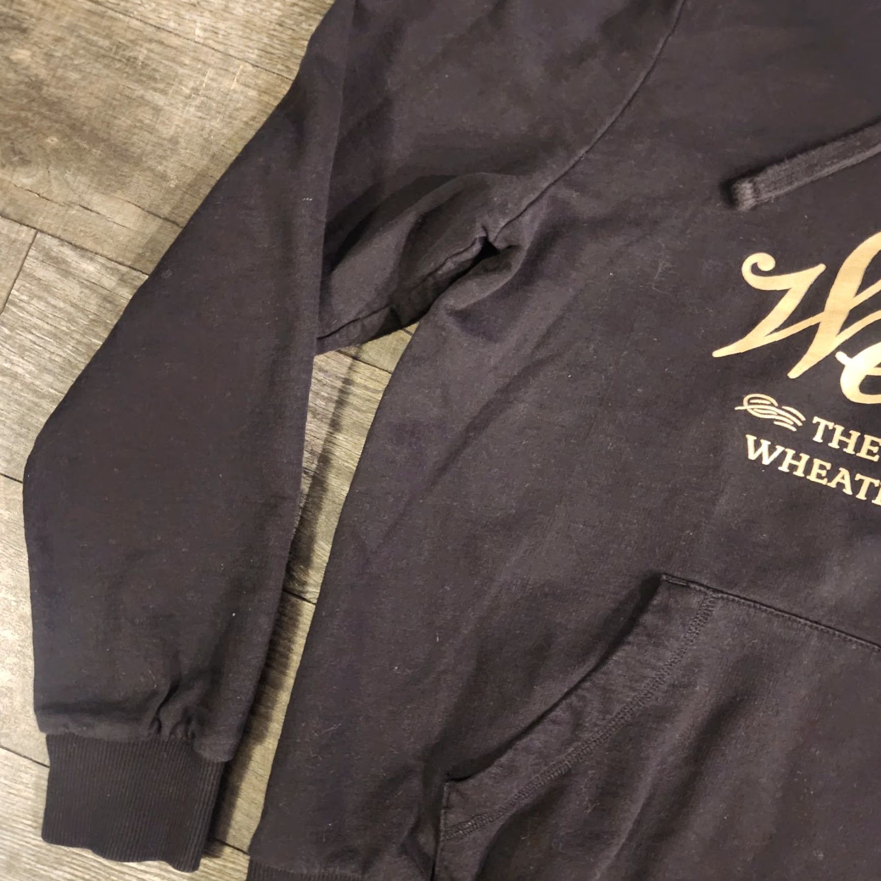 Vintage VINTAGE Buffalo Trace Distillery Hoodie Sz Medium Black Gold Script Bar Men Pullover Hooded Pockets Logo Athletic Size US M / EU 48-50 / 2 - 6 Thumbnail
