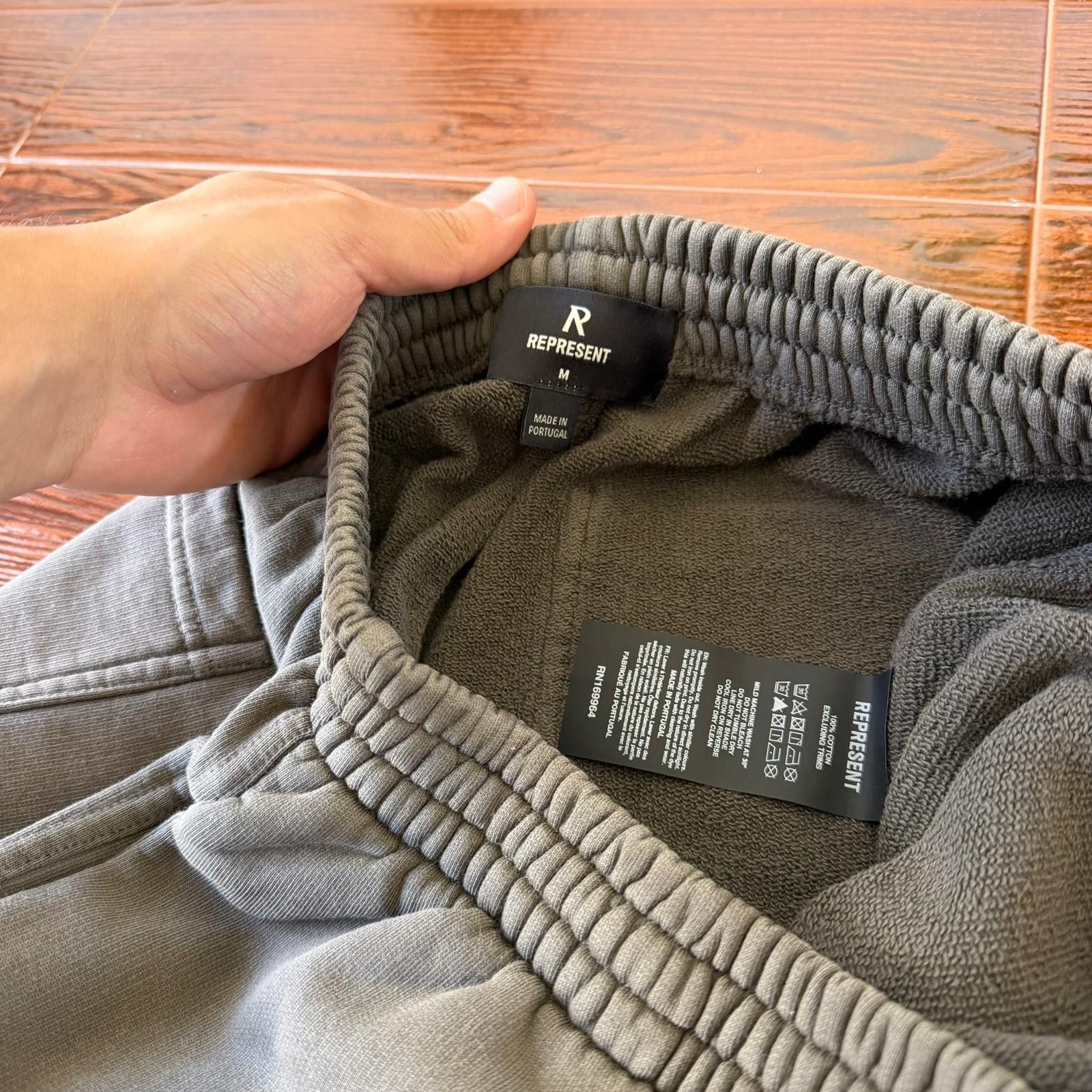 Represent Clo. Washed Olive Patron of the Club Logo Sweatpants Size US 32 / EU 48 - 7 Thumbnail