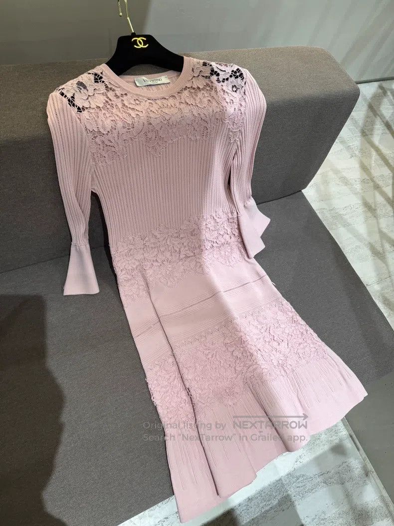 Valentino Valentino Lace panel knitted jacquard dress Size M / US 6-8 / IT 42-44 - 1 Thumbnail