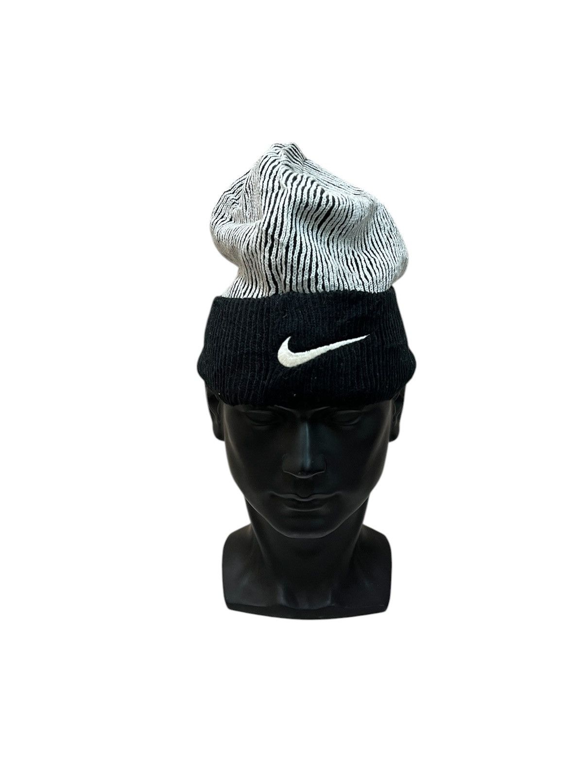 Nike Vintage Nike Swoosh Beanie Hats Size ONE SIZE - 1 Thumbnail