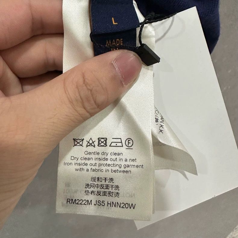 Louis Vuitton Louis Vuitton Blue cola knit short sleeves 2505-Nextarrow Size US L / EU 52-54 / 3 - 5 Thumbnail