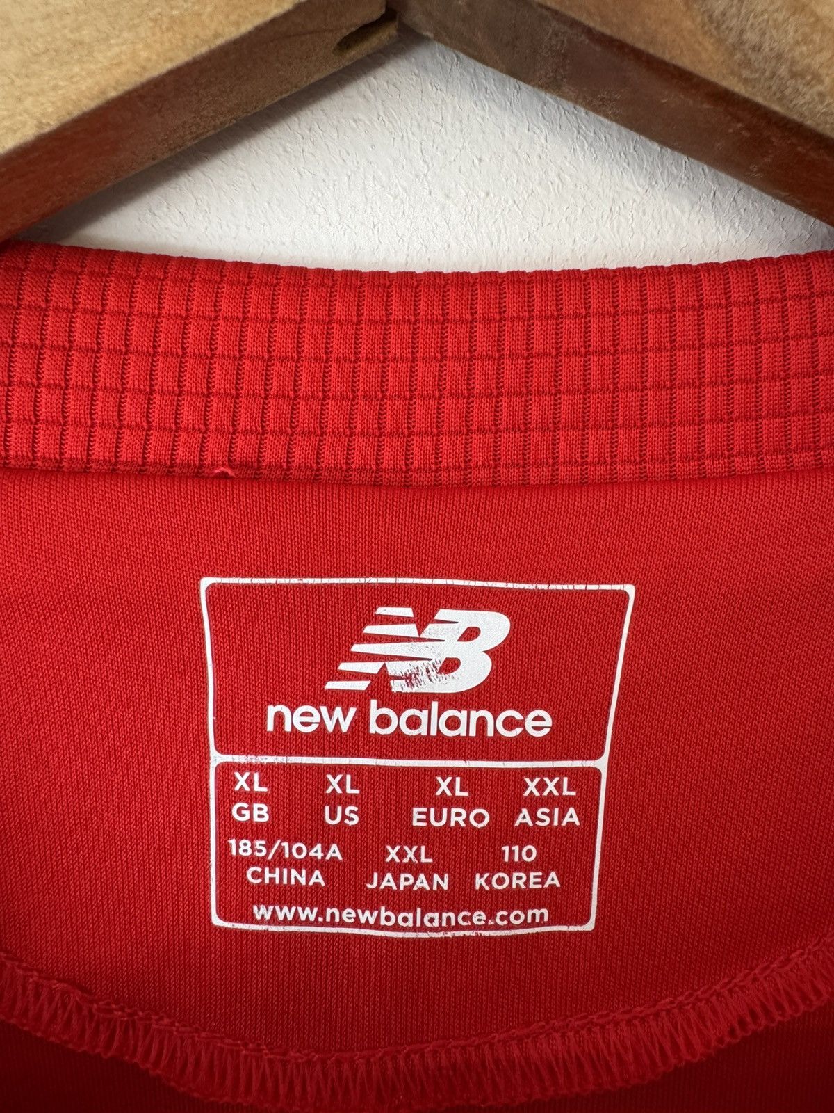 New Balance Liverpool 2015-2016 Home Soccer Jersey Football Shirt Kit Size US XL / EU 56 / 4 - 17 Thumbnail