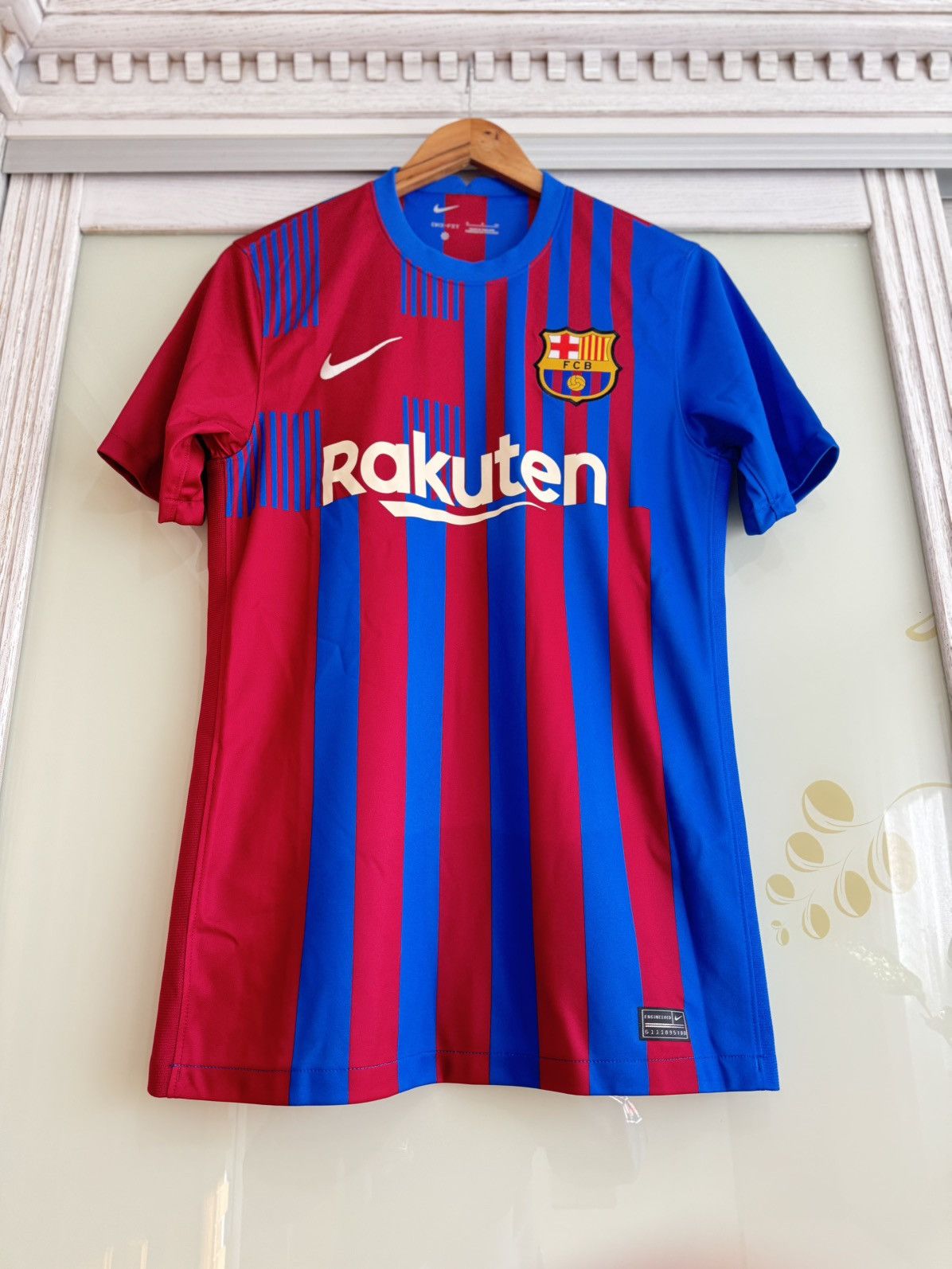 Nike Barcelona 2021-2022 Home Soccer Jersey Football Kit Shirt Size US S / EU 44-46 / 1 - 6 Thumbnail