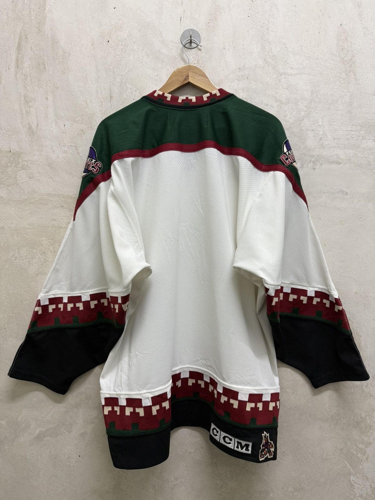 Ccm Vintage 90s Phoenix Coyotes Home Jersey Arizona NHL Size US XXL / EU 58 / 5 - 6 Thumbnail