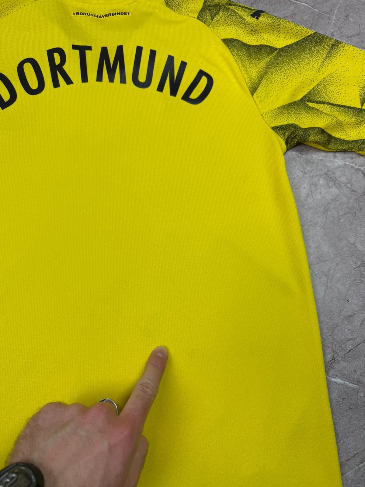 Puma Puma Borussia Dortmund 2023/24 Jersey size S Size US S / EU 44-46 / 1 - 11 Thumbnail
