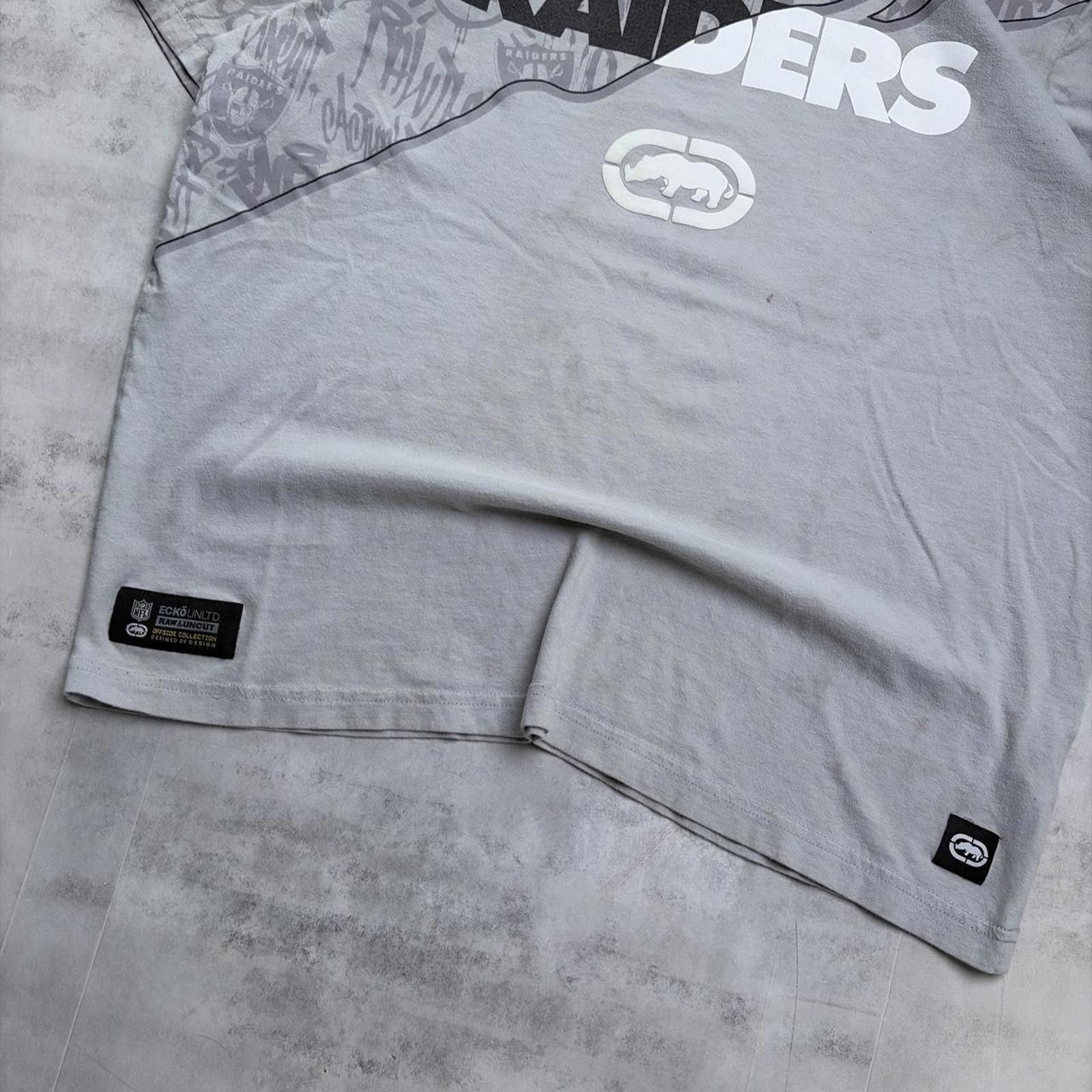 Ecko Unltd. Y2K Grey Ecko Unltd X NFL Raiders Skater Distressed T-Shirt Size US M / EU 48-50 / 2 - 5 Thumbnail