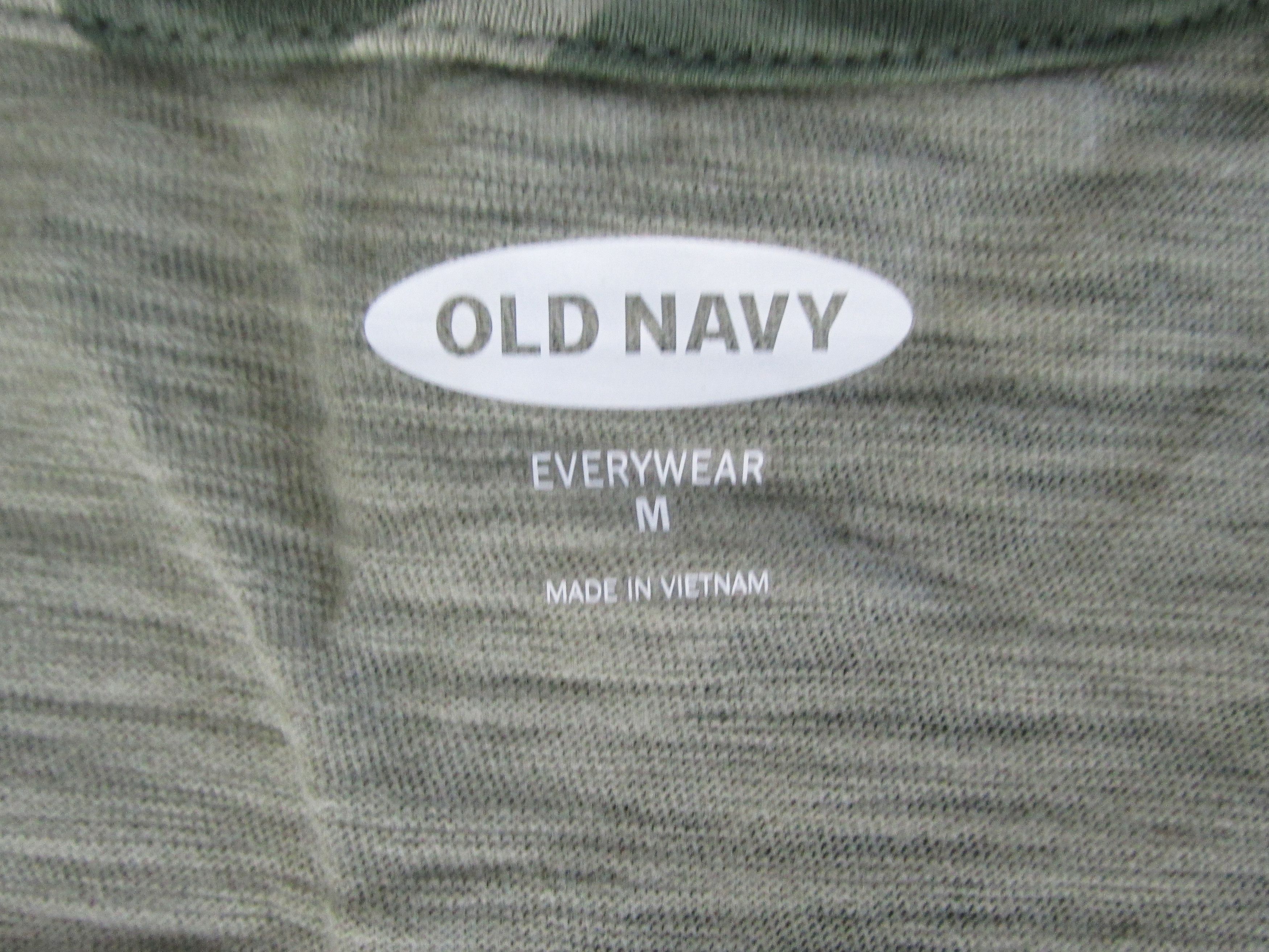 Old Navy Old Navy (NWT) Women's Short Sleeve T-Shirt Size Medium Size M / US 6-8 / IT 42-44 - 2 Thumbnail