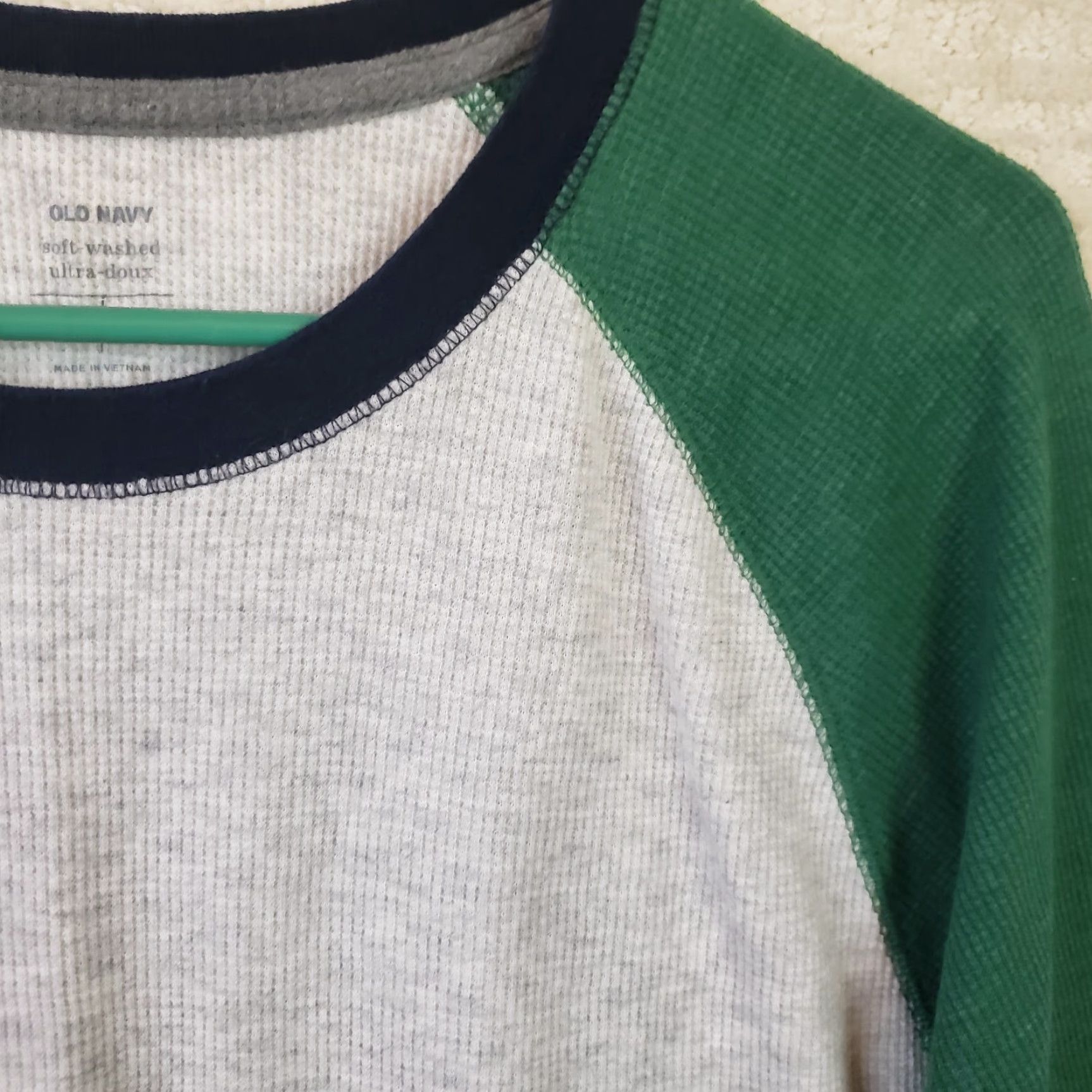 Old Navy Old Navy Shirt Men's L Gray Green Waffle Knit Thermal Crew Neck Long Sleeve Baseball Style T-shirt Size US L / EU 52-54 / 3 - 5 Thumbnail