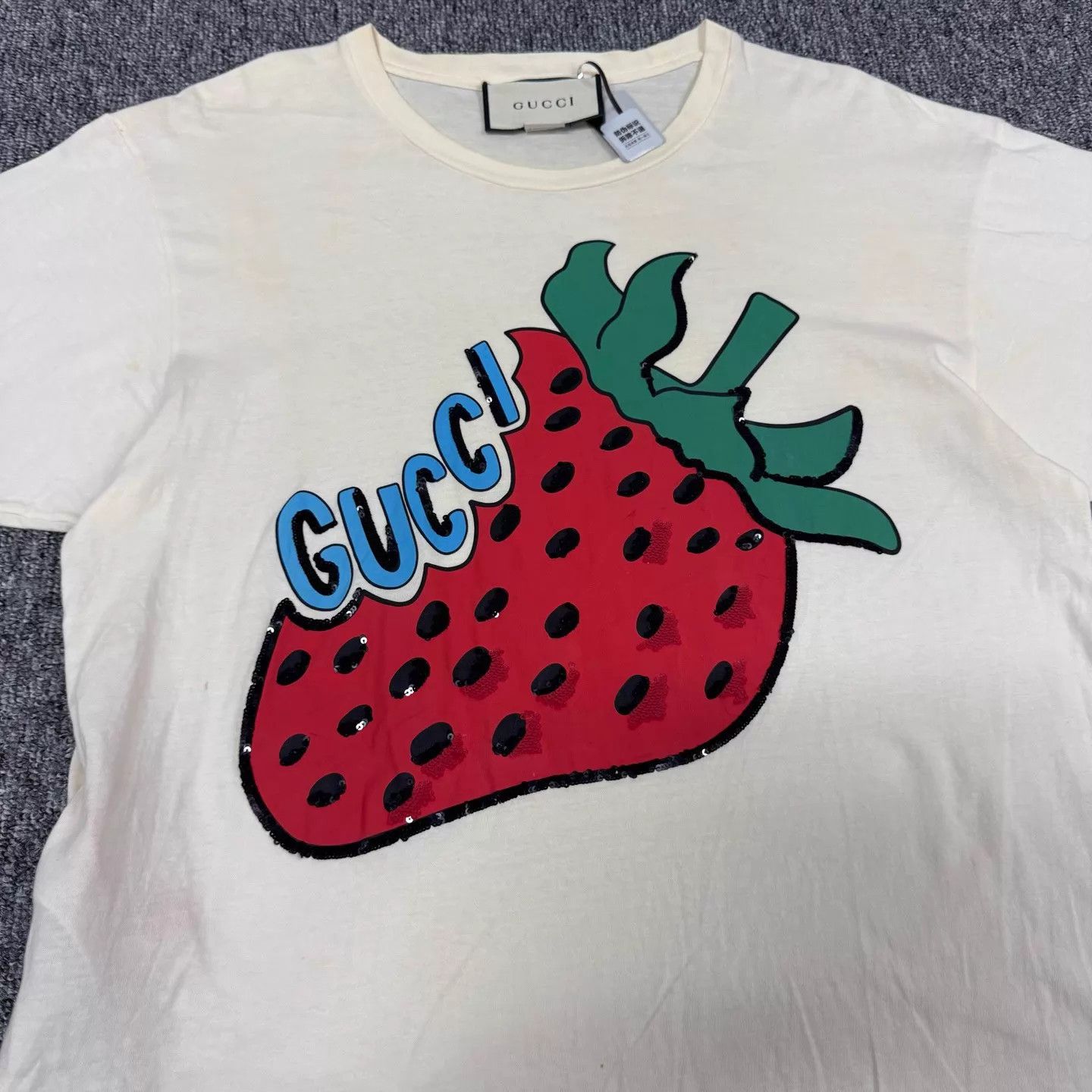 Gucci Gucci Strawberry Sequin Trim SS T-shirt XXS Size US XXS / EU 40 - 4 Thumbnail