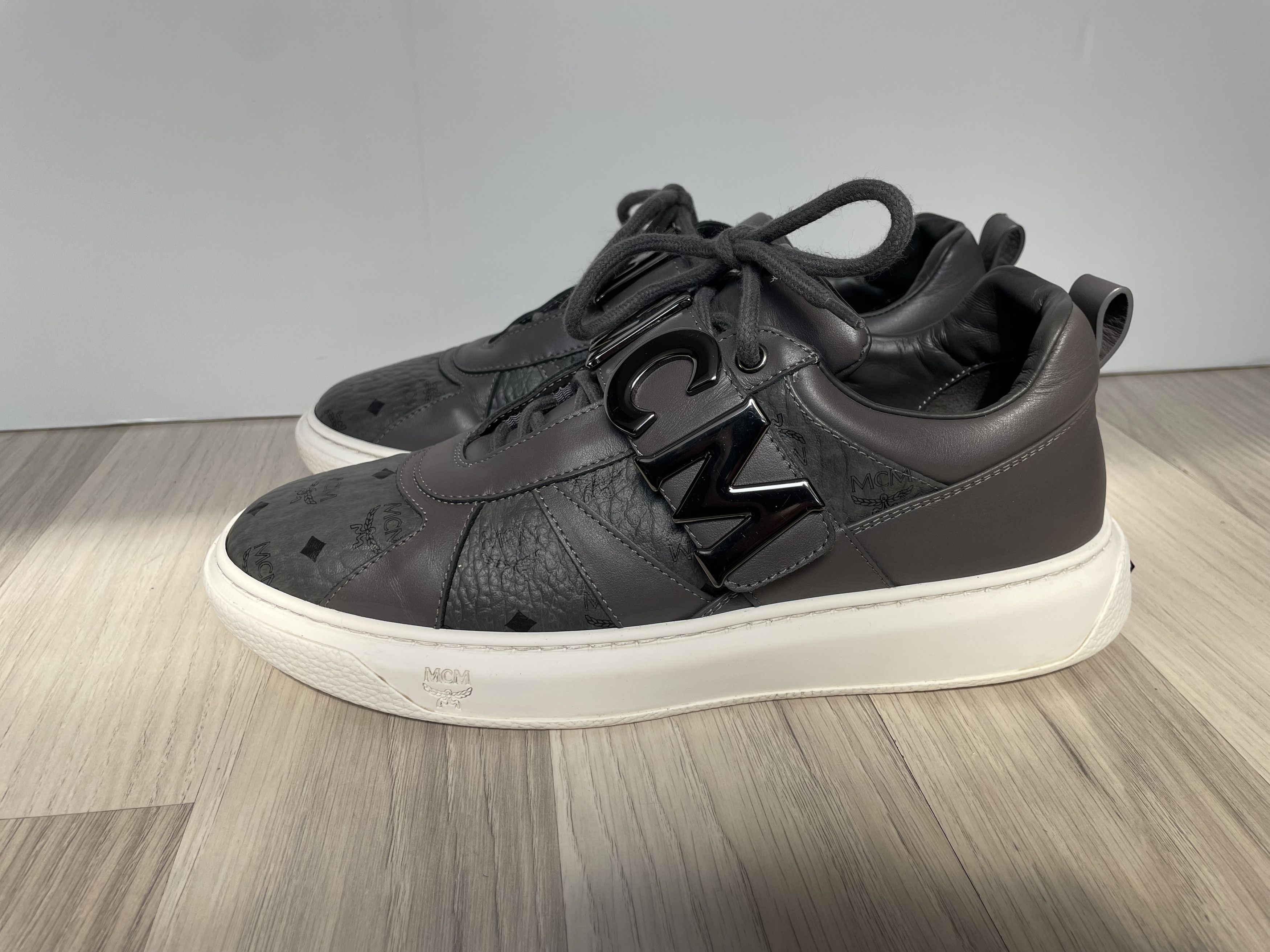 MCM MCM men leather sneakers EU42 ( real size 43 ) Size US 10 / EU 43 - 4 Thumbnail