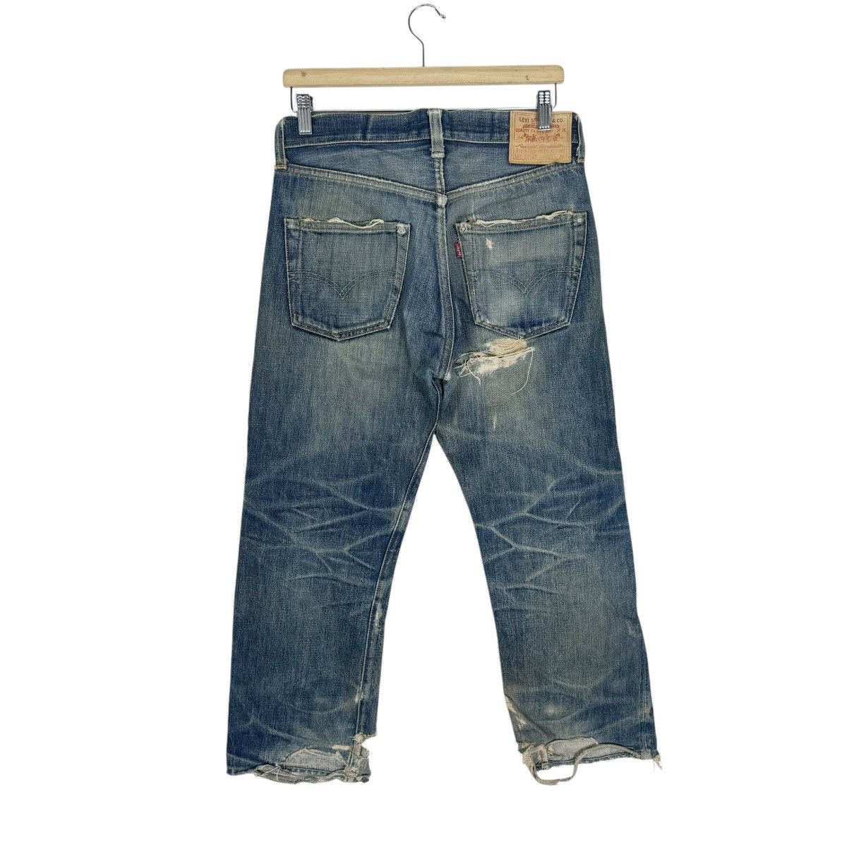 Levi's ☀️LEVI’S 501 BIG E BUTTON 555 DISTRESSED DENIM JEANS PANTS Size US 33 - 12 Thumbnail