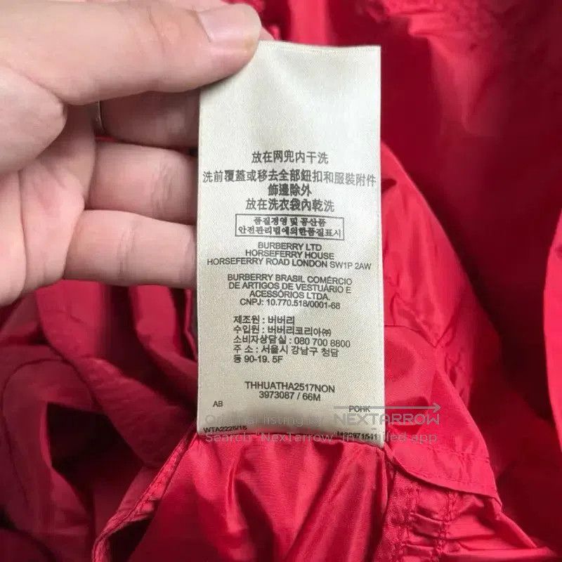 Burberry Red Cotton Women's Windbreaker.
