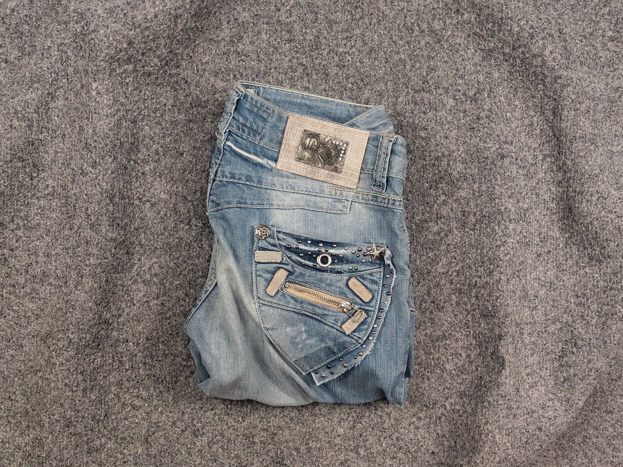 John Galliano Vintage John Galliano Y2K Style Metal Logo Faded Denim Jeans Size US 29 - 1 Thumbnail