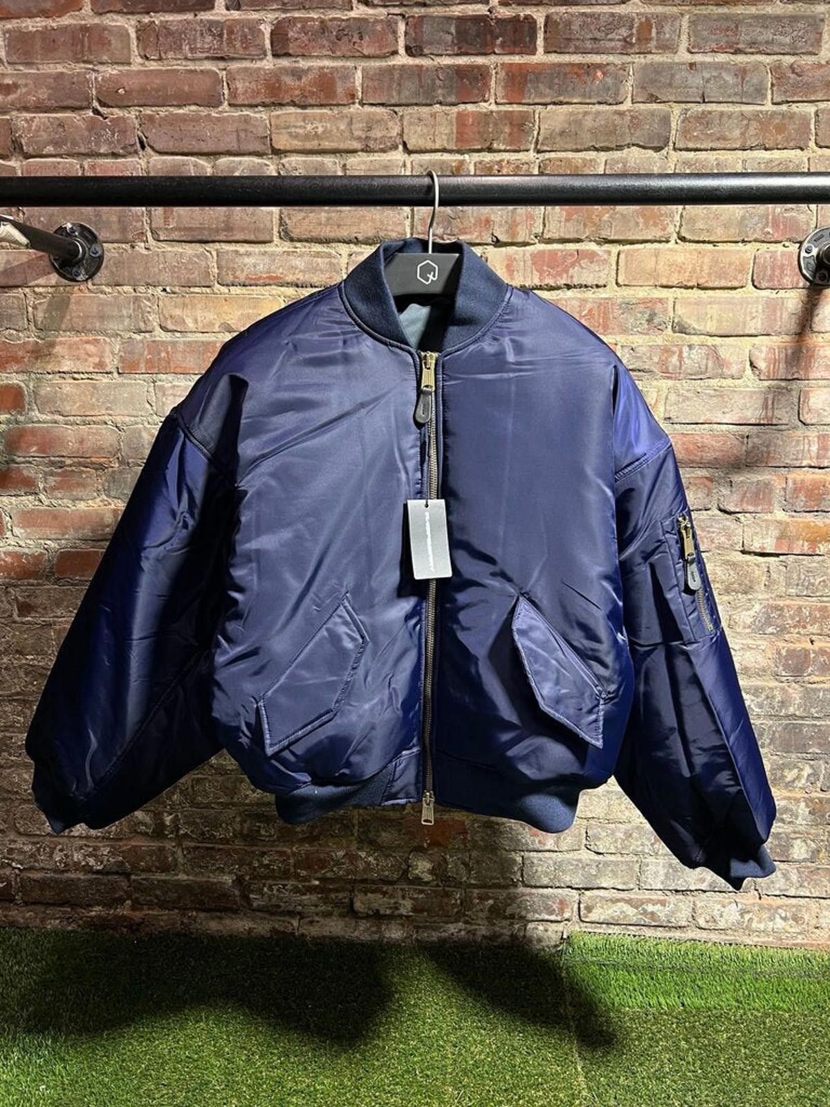 The GV Gallery GV Gallery Navy Bomber Sz. L Size US L / EU 52-54 / 3 - 1 Thumbnail