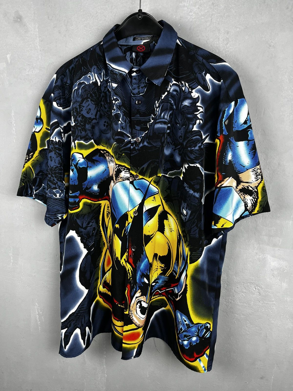 Marvel Comics × Vintage Vintage 2001 button shirt crazy wolverine graphics rare L Size US L / EU 52-54 / 3 - 1 Thumbnail