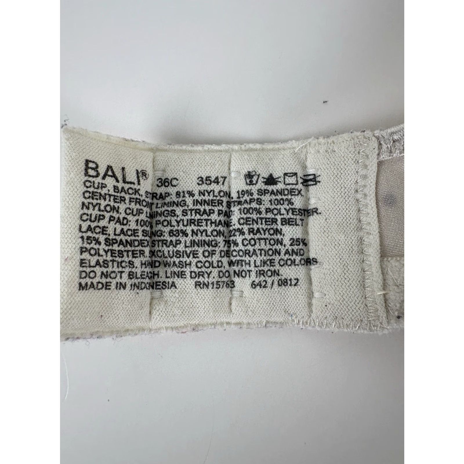 Vintage Bali Wht/Blk Lightly Lined Polka Dots Lace Bra Womens Size 36C Size ONE SIZE - 5 Thumbnail