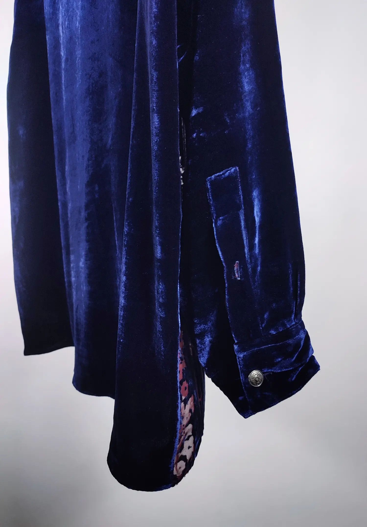 Versace Rare Versace V2 Classic Silk Mesh Velour Vintage Shirt Size US XL / EU 56 / 4 - 13 Thumbnail